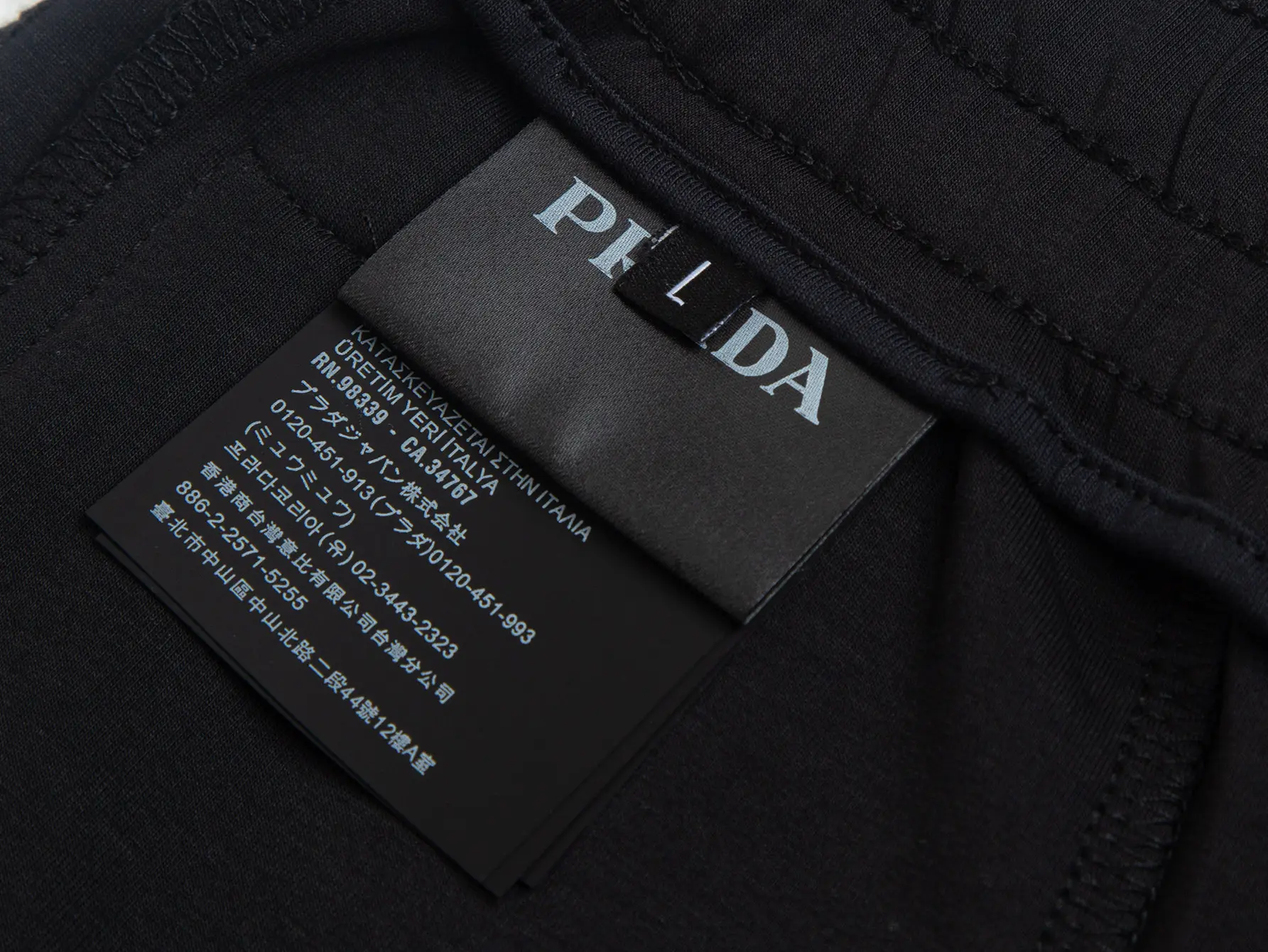 Logo-Patch Cotton-Blend Jersey Shorts D13516206 — view 8