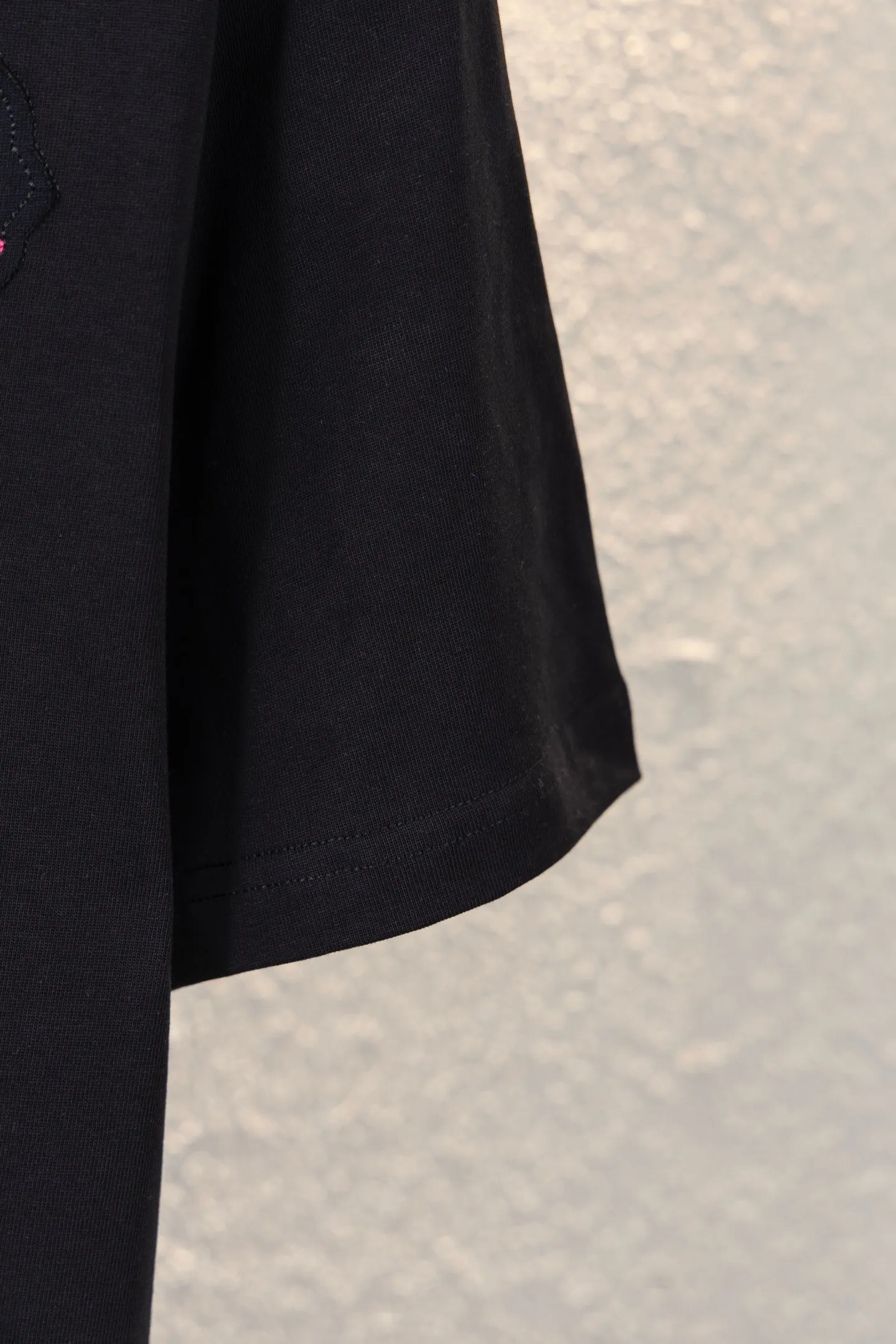 Cross Patch Embroidered Cotton T-Shirt D14011553 — view 8