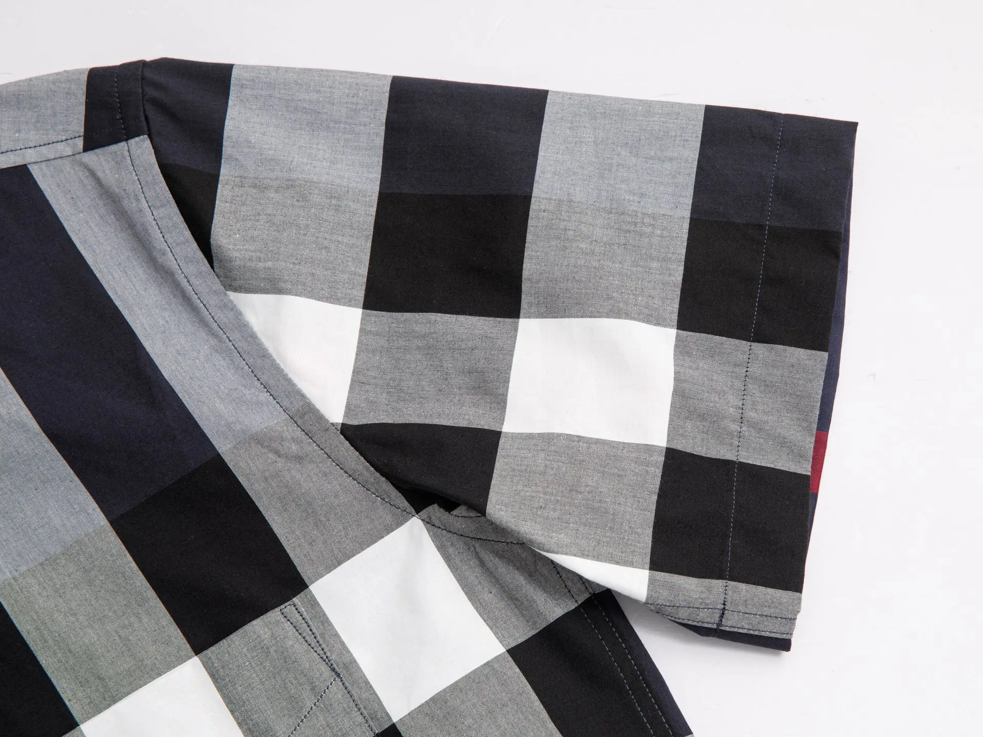 Check Print Short-Sleeve Cotton Shirt D14016370 — view 5
