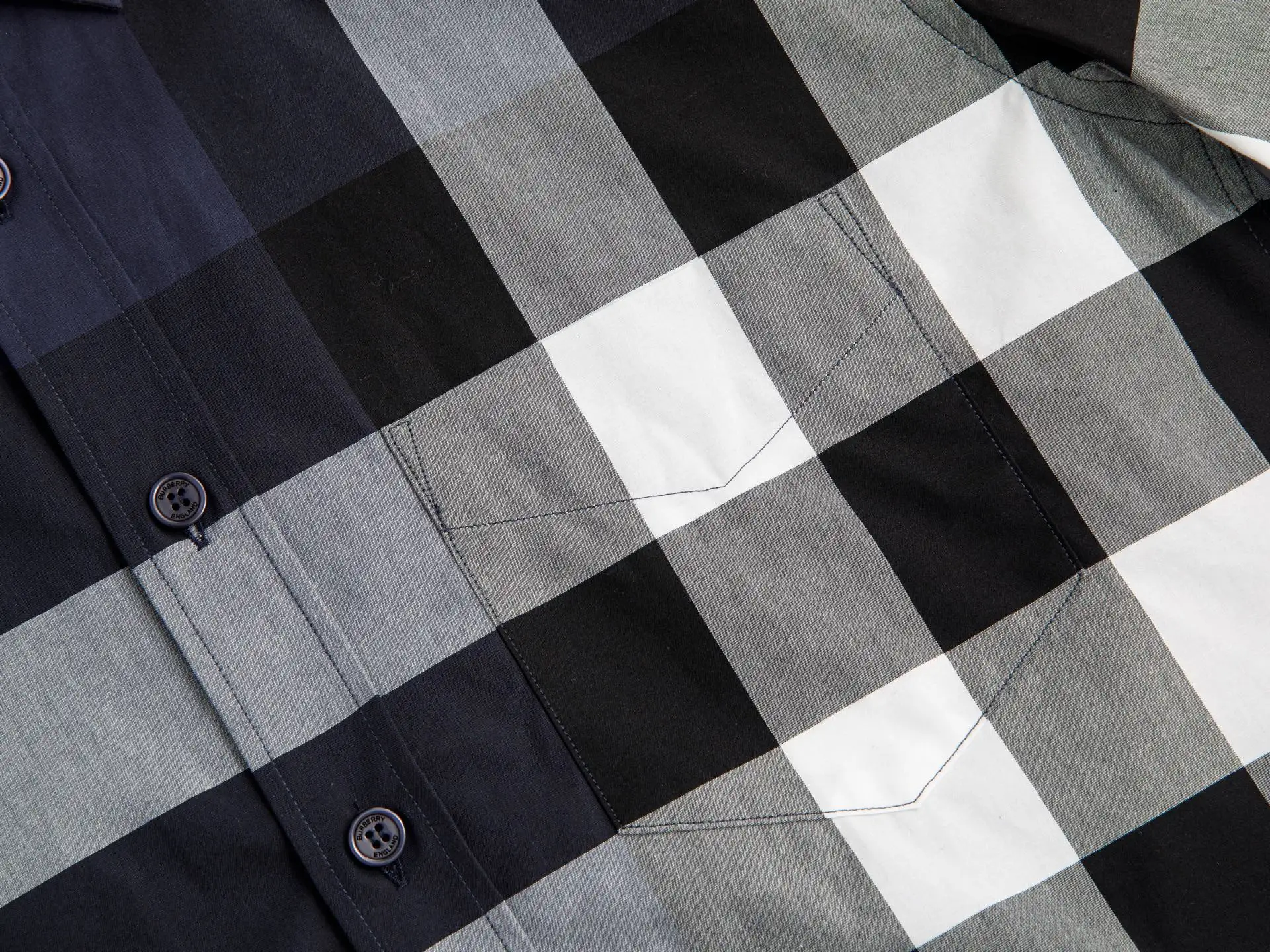 Check Print Short-Sleeve Cotton Shirt D14016370 — view 7