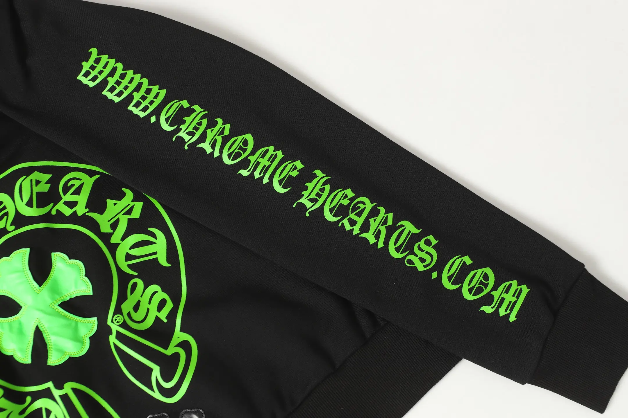 Horseshoe Logo Graphic Hoodie D14513981 — view 8