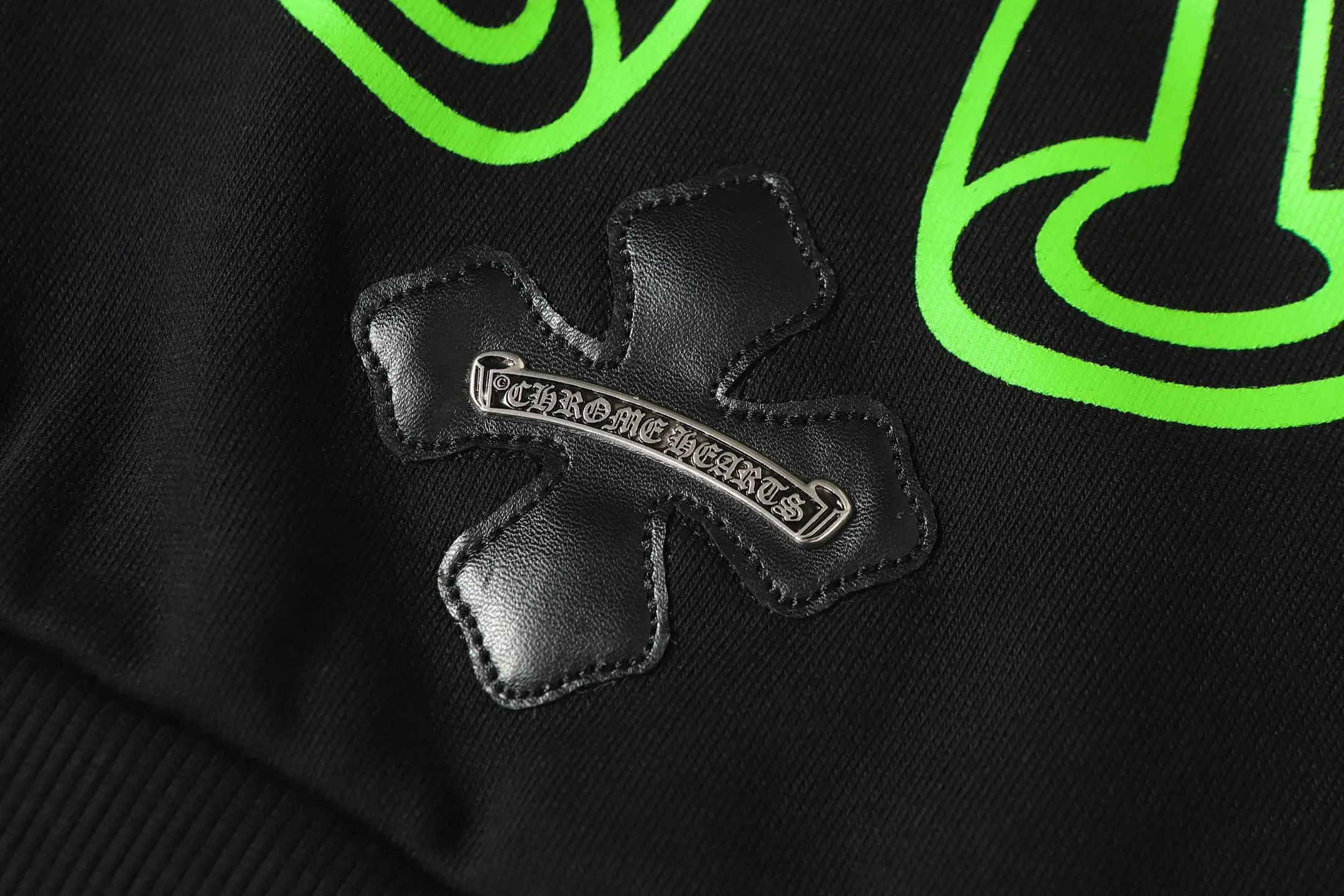 Horseshoe Logo Graphic Hoodie D14513981 — view 10