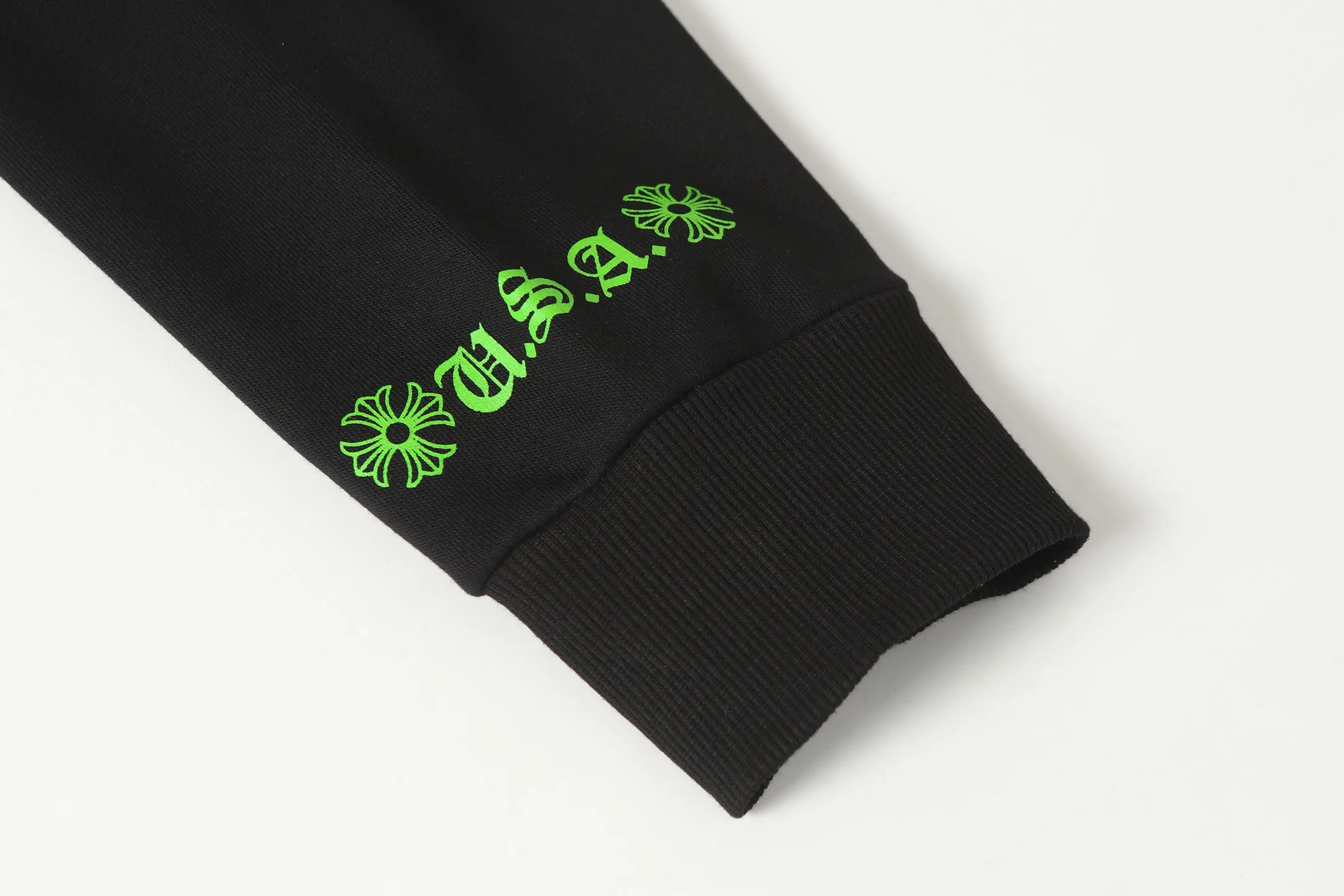 Horseshoe Logo Graphic Hoodie D14513981 — view 13