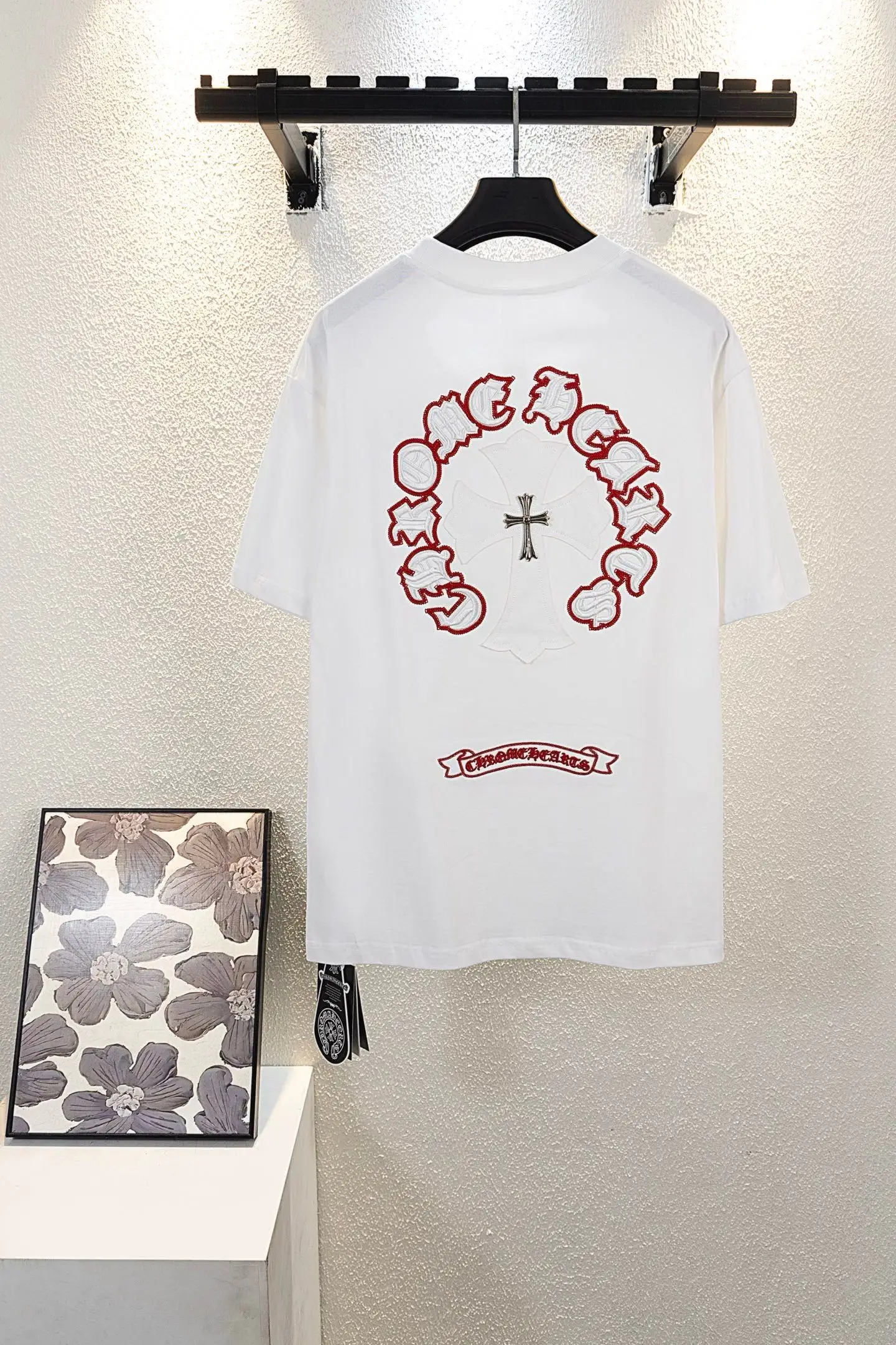Embroidered Horseshoe Cross Oversized T-Shirt D14511547 — view 2