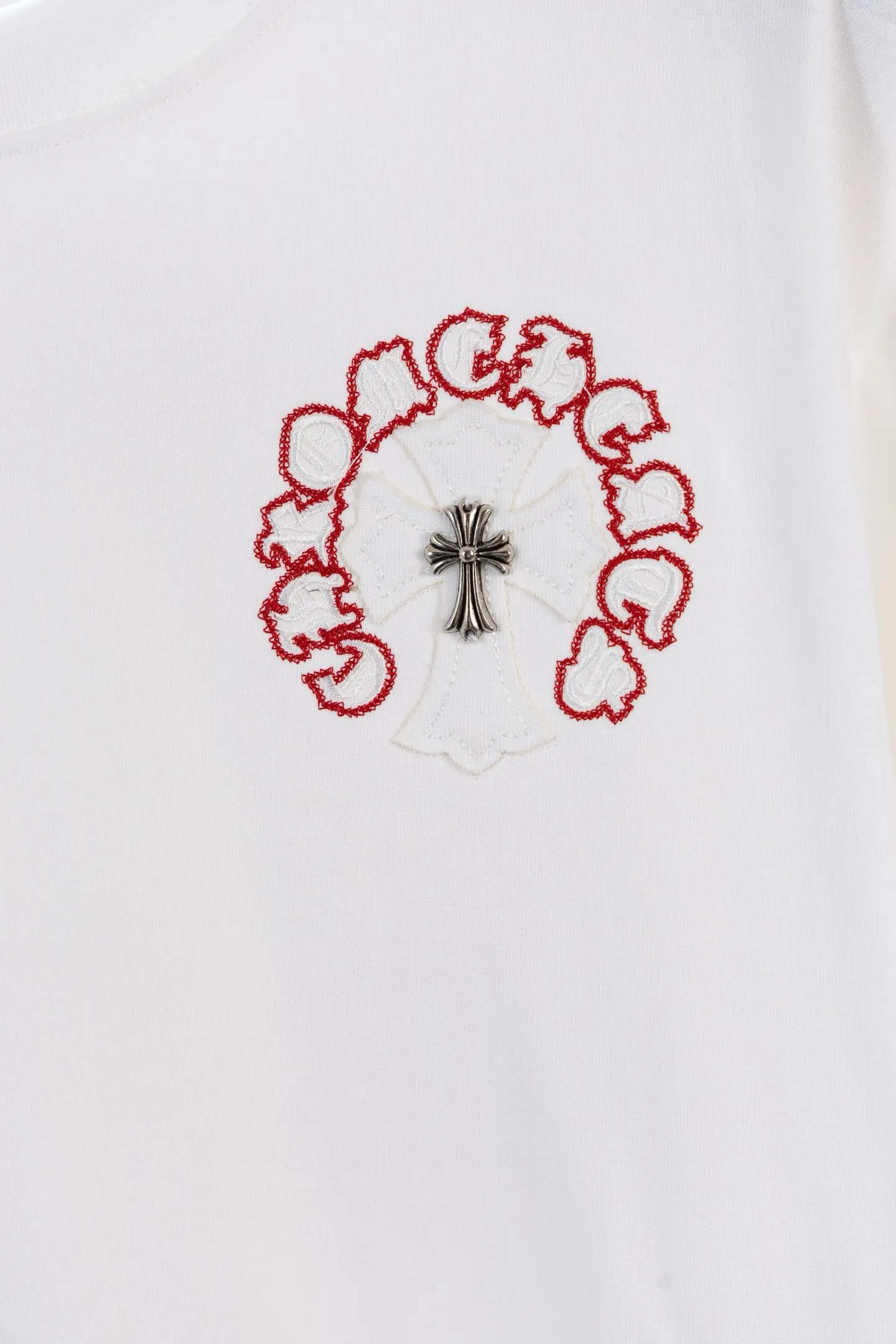 Embroidered Horseshoe Cross Oversized T-Shirt D14511547 — view 4