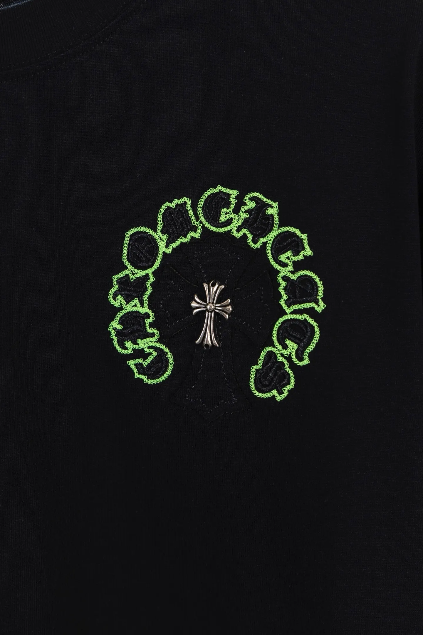 Embroidered Horseshoe Cross Oversized T-Shirt D14511546 — view 5