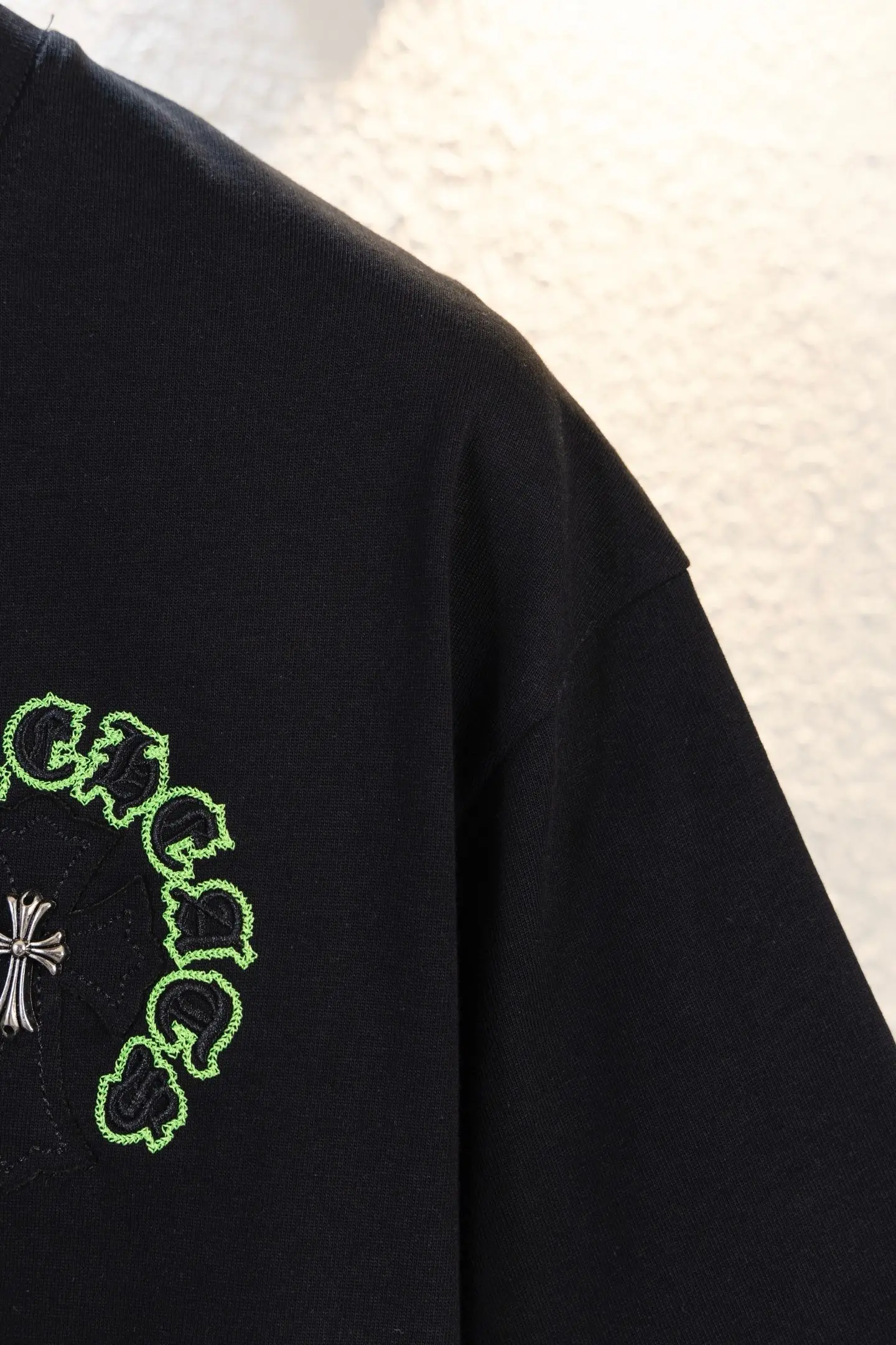 Embroidered Horseshoe Cross Oversized T-Shirt D14511546 — view 7