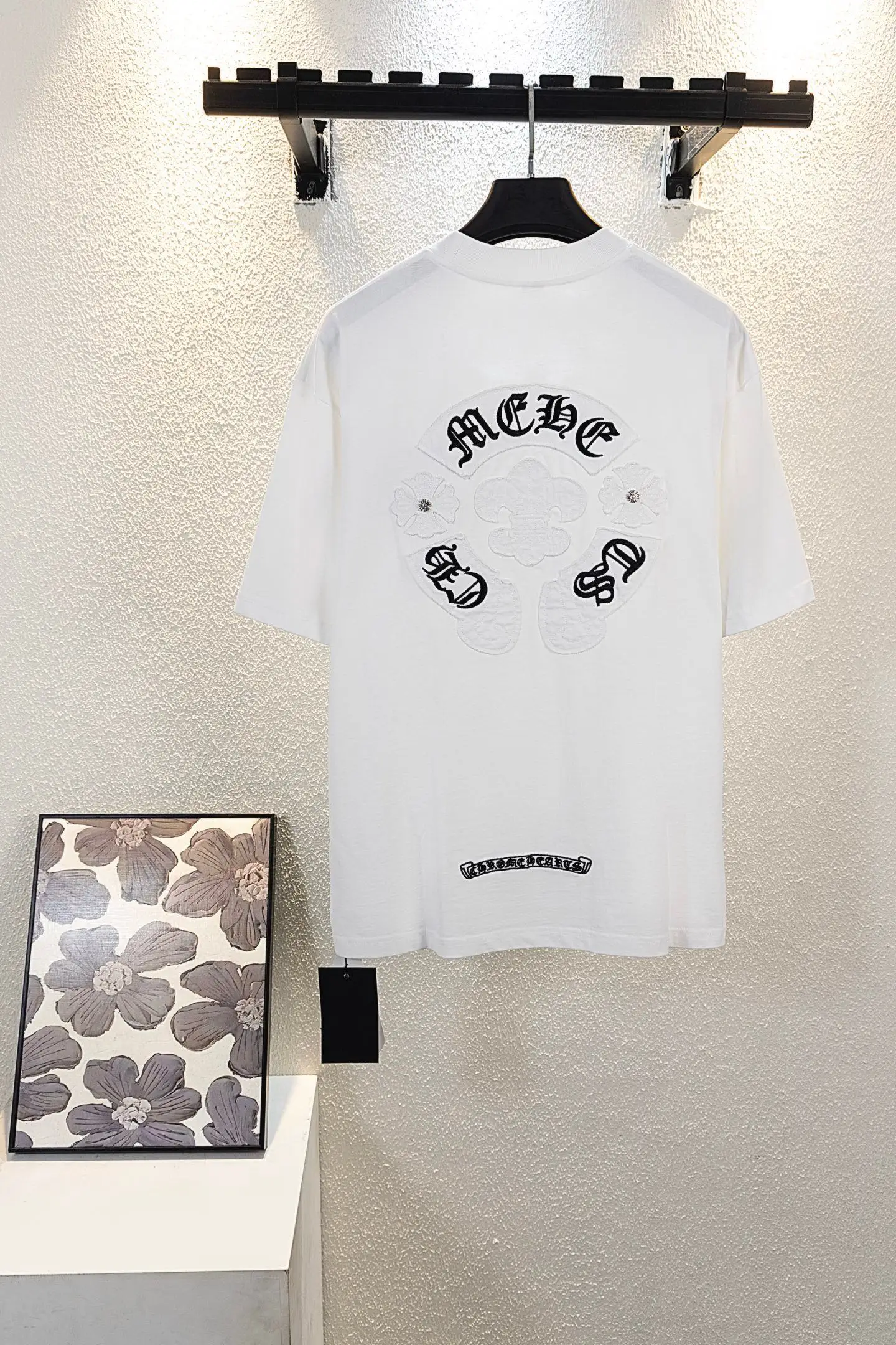 Embroidered Horseshoe Cross Oversized T-Shirt D14511550 — view 2