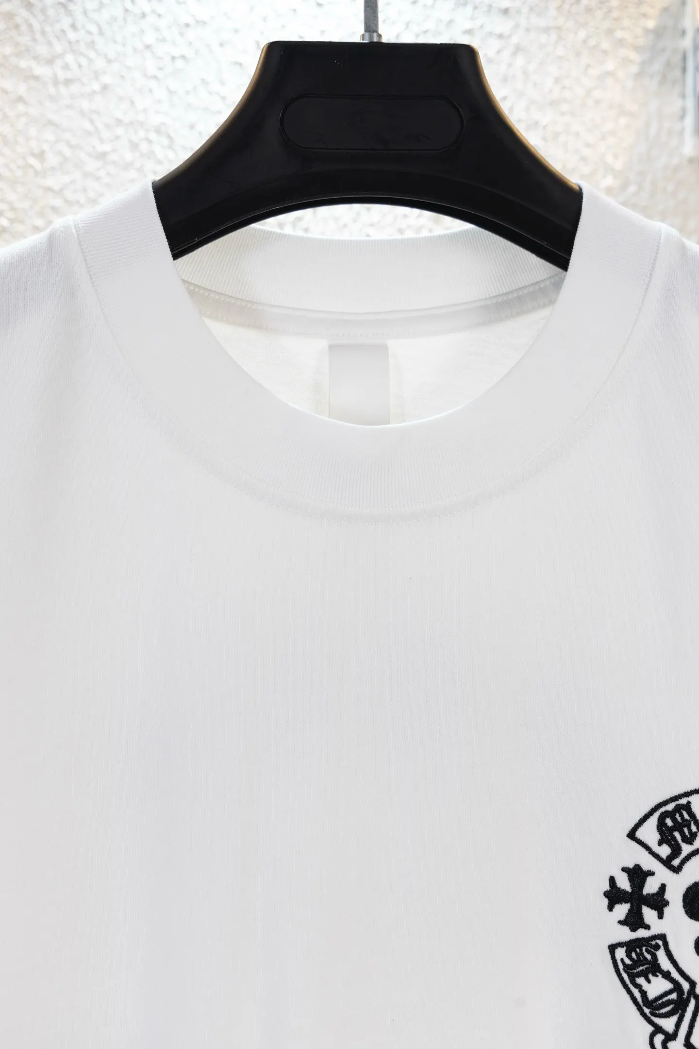 Embroidered Horseshoe Cross Oversized T-Shirt D14511550 — view 3