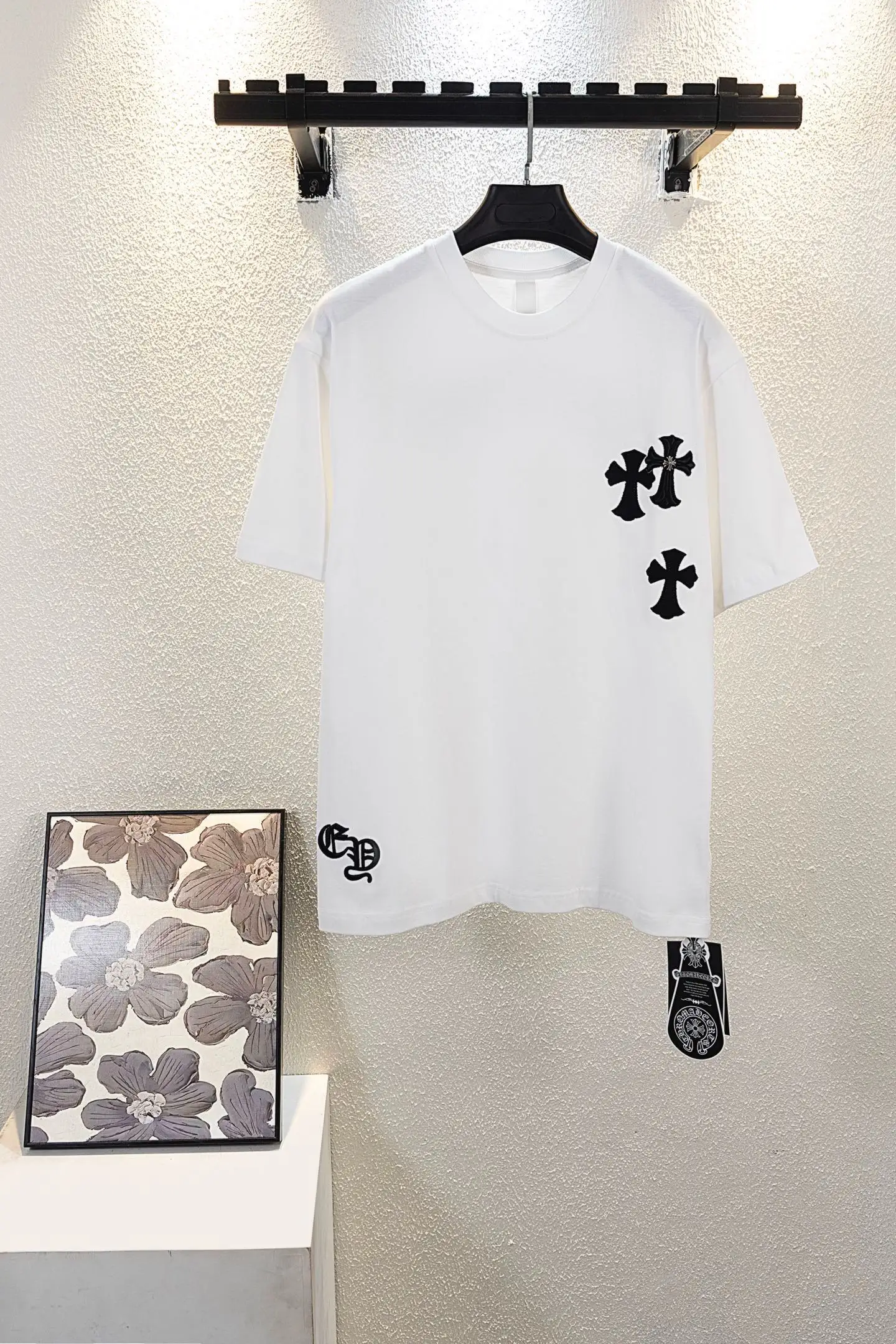 Leather Cross Patch Cotton T-Shirt D14511549