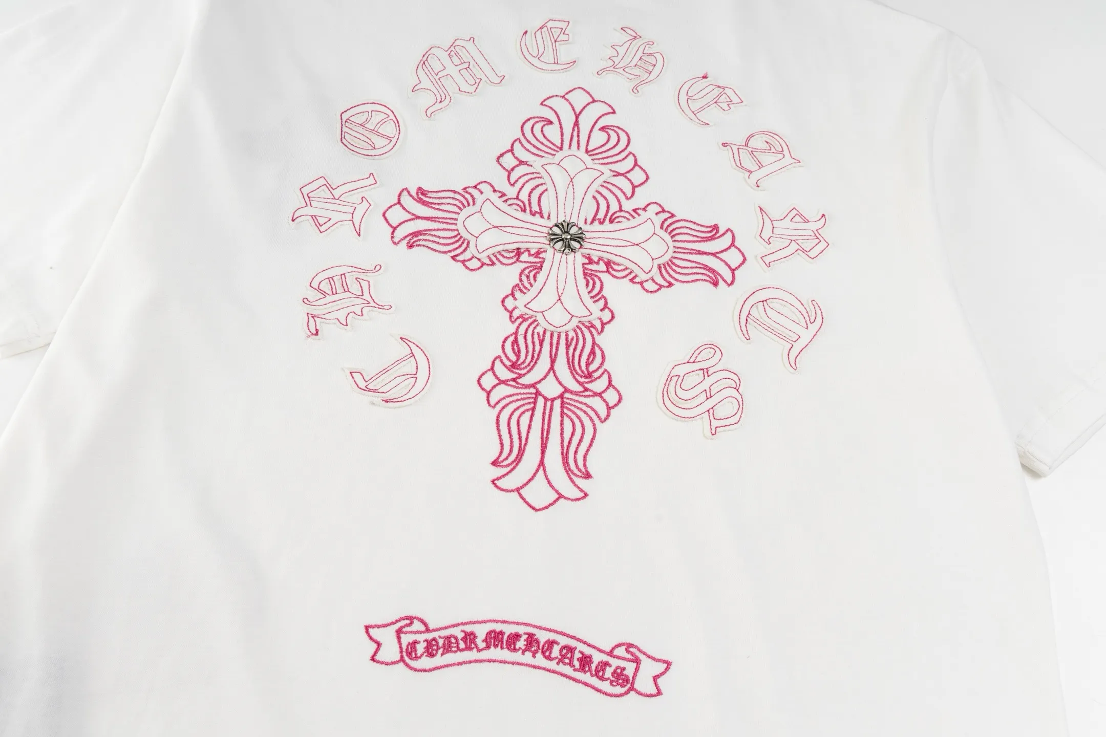 Cross Patch Embroidered Cotton T-Shirt D14511538 — view 6