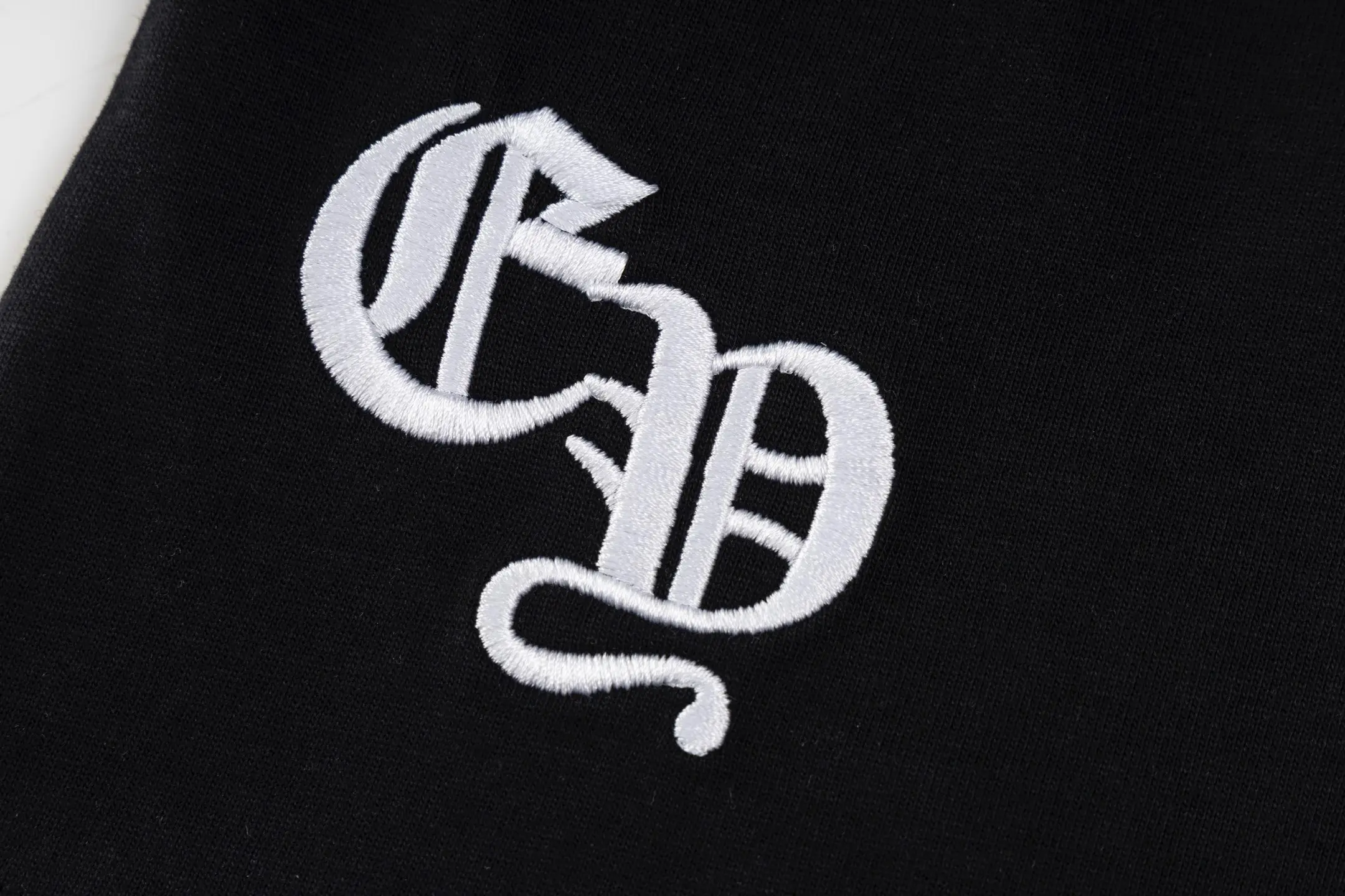 Cross Patch Embroidered Cotton T-Shirt D14511539 — view 4