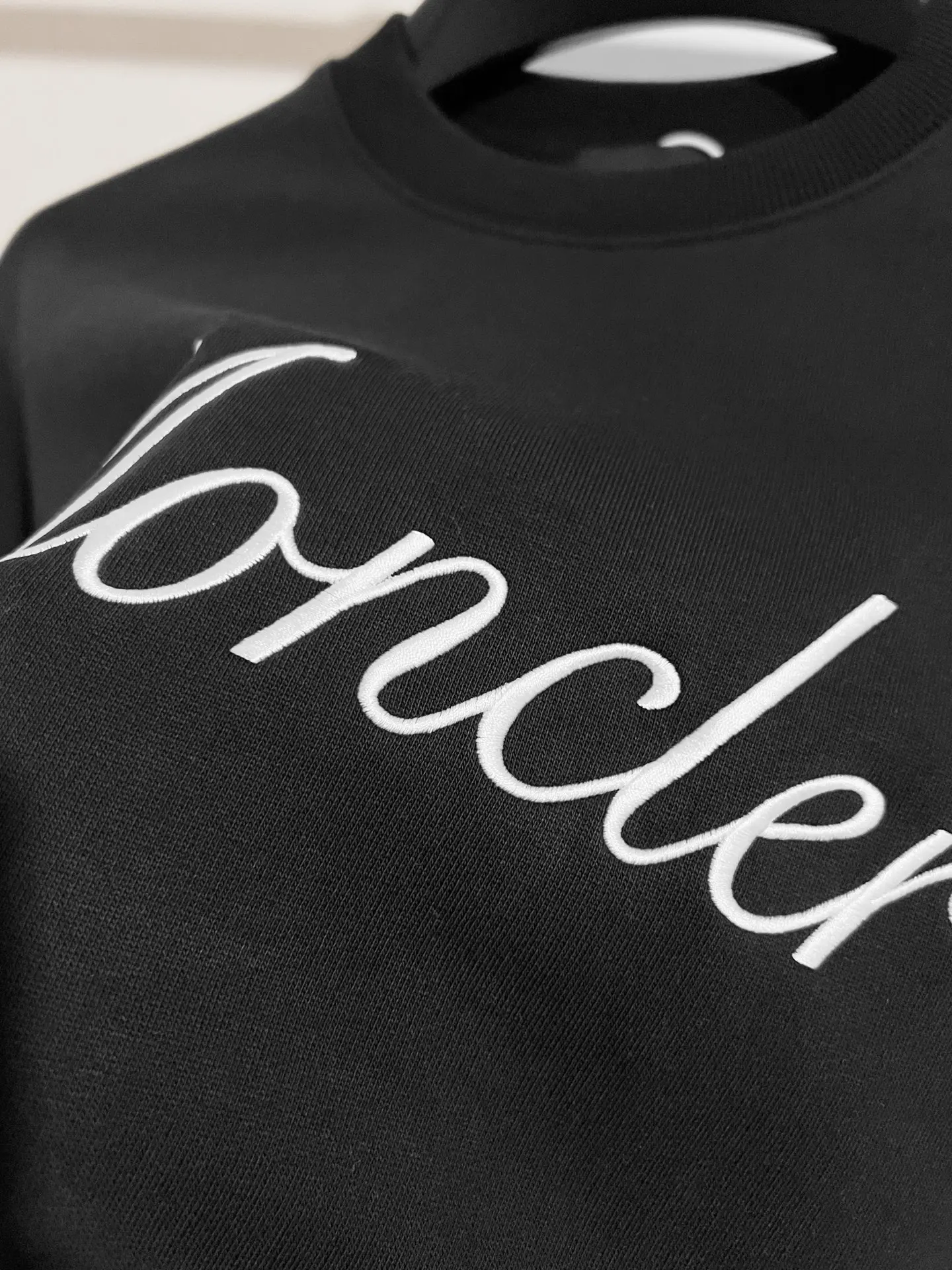Logo Embroidery Crew-Neck Sweatshirt D14516488 — view 6