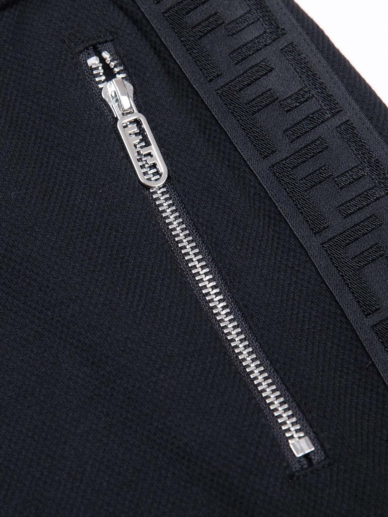 Jacquard Knit Drawstring Shorts D14516523 — view 7