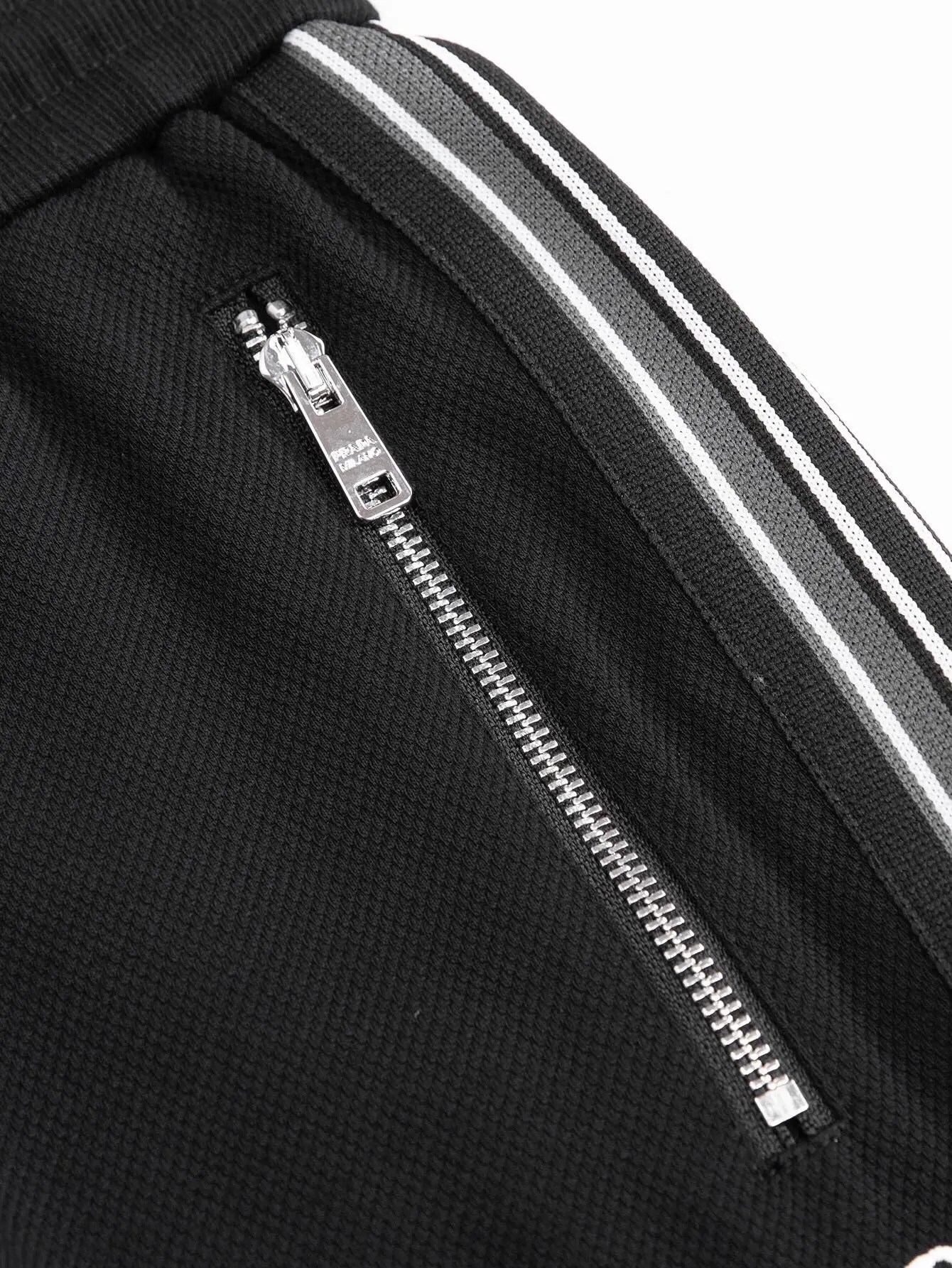 Logo-Embroidered Textured Jersey Shorts D14516524 — view 7