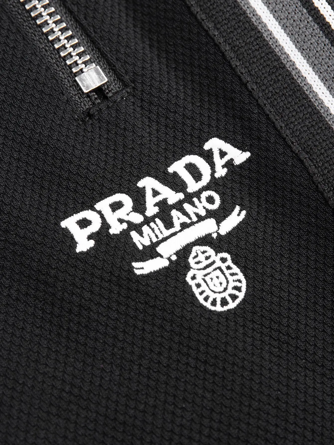 Logo-Embroidered Textured Jersey Shorts D14516524 — view 8