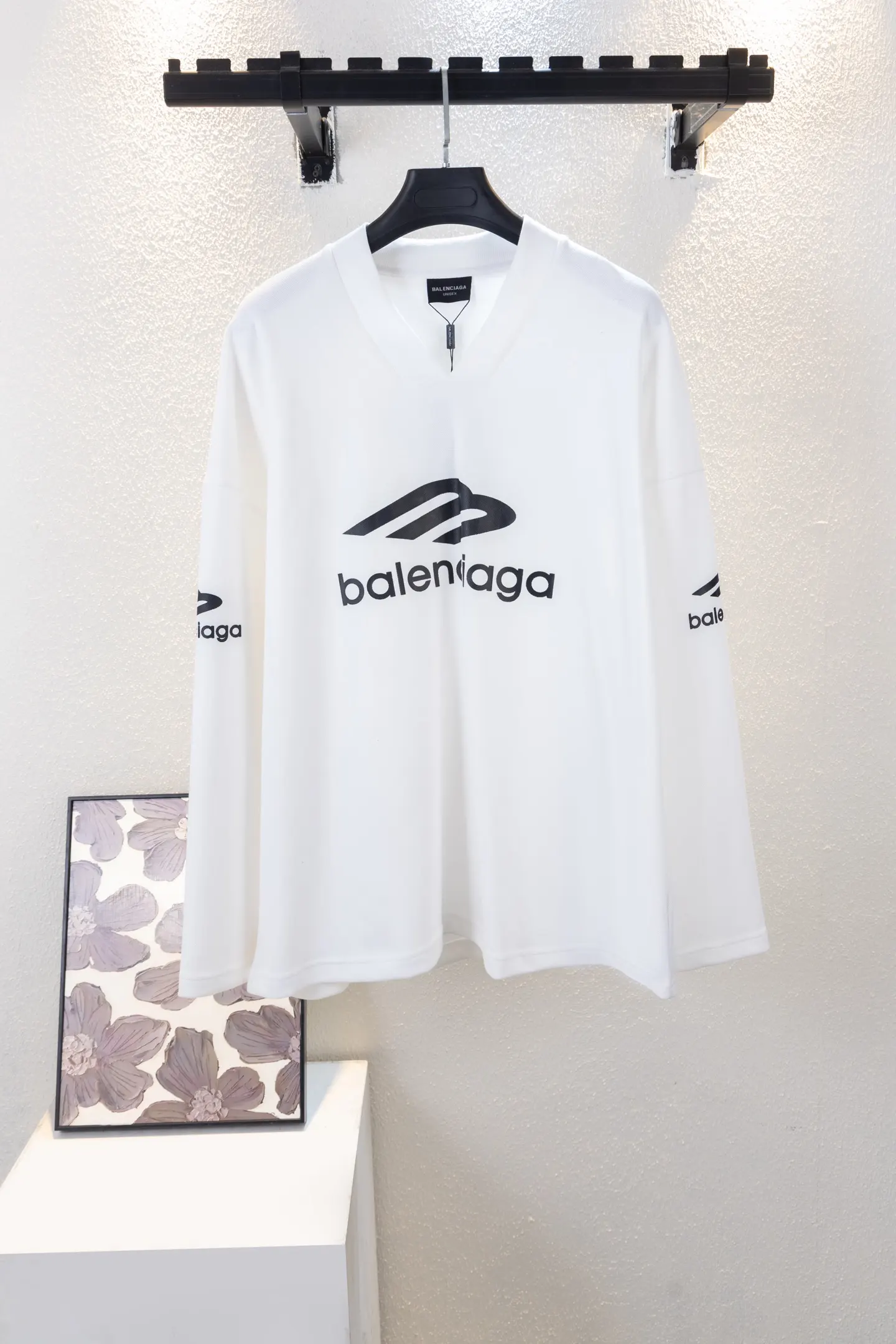 Skiwear Oversized V-Neck Long-Sleeve T-Shirt D14812662