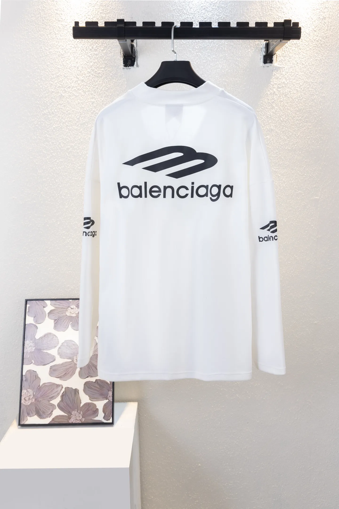 Skiwear Oversized V-Neck Long-Sleeve T-Shirt D14812662 — view 2