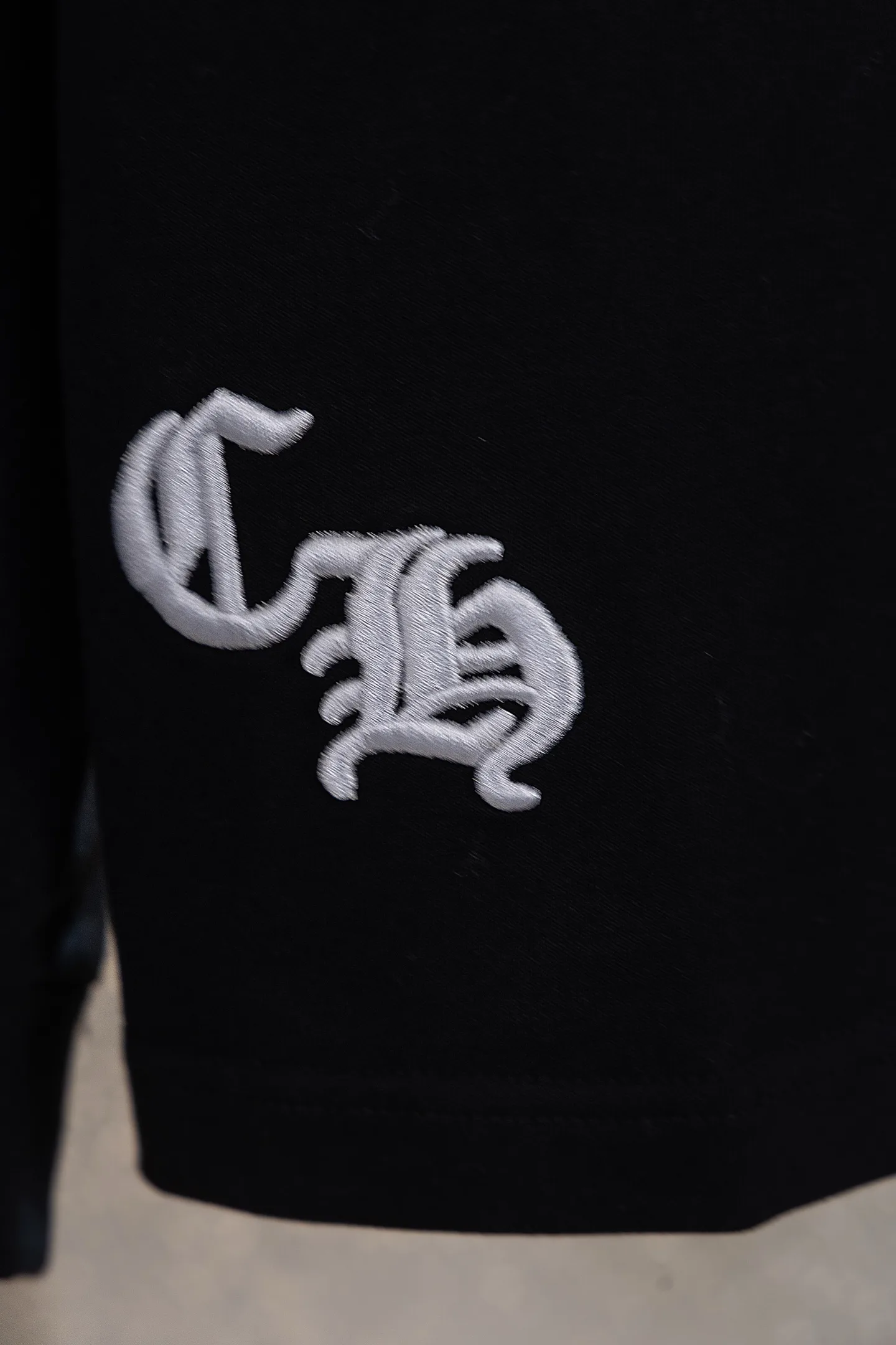 Cross Patch Embroidered Cotton Sweatshirt D14812643 — view 10