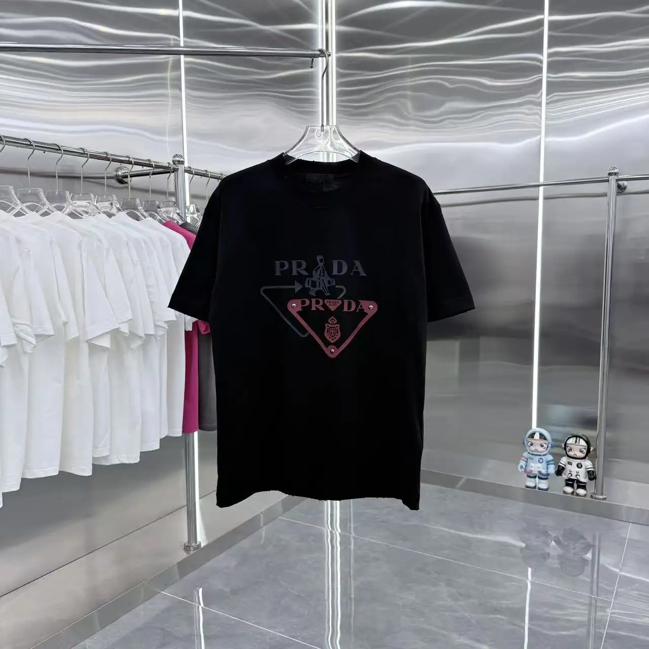 Embellished Logo Graphic T-Shirt D15014365