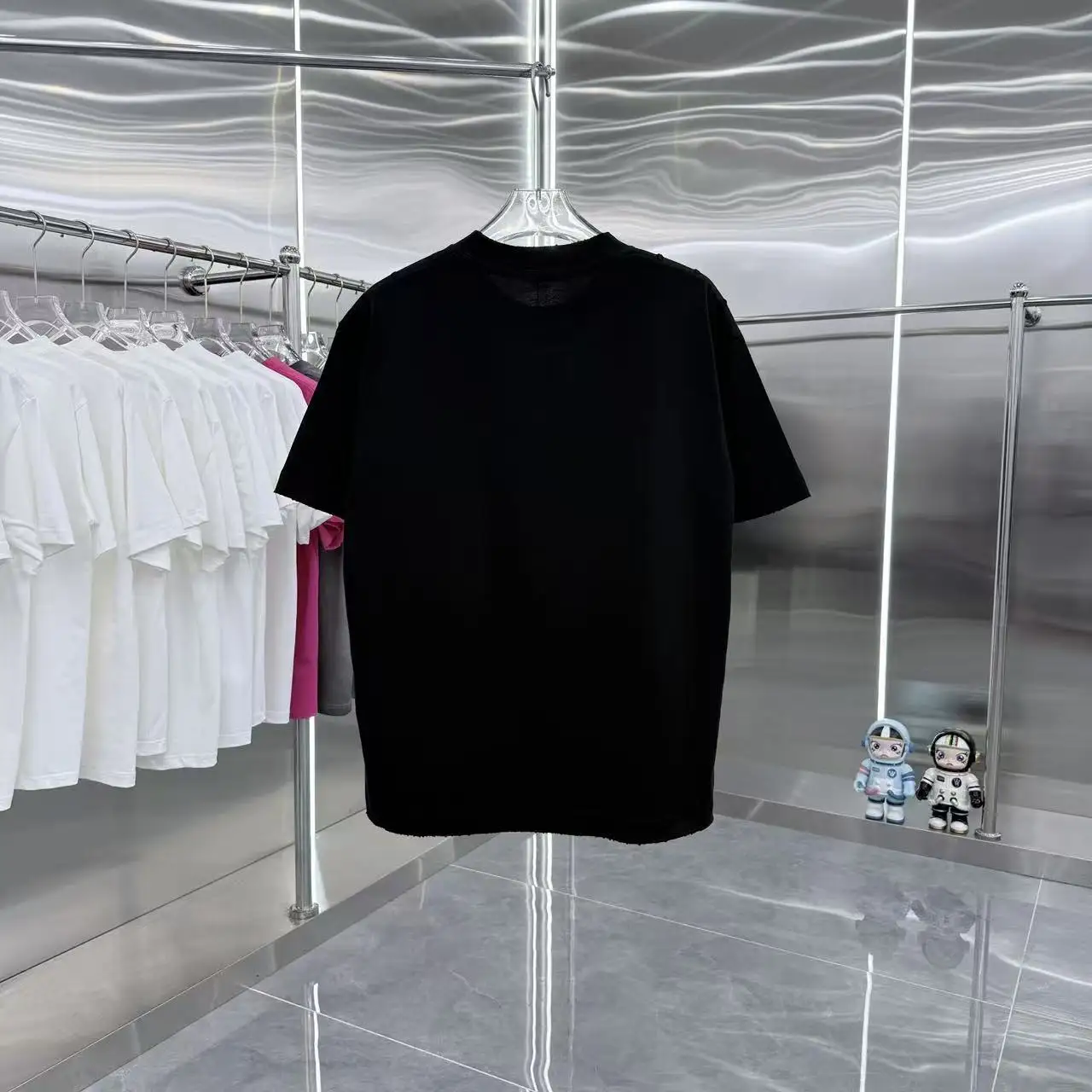 Embellished Logo Graphic T-Shirt D15014365 — view 8