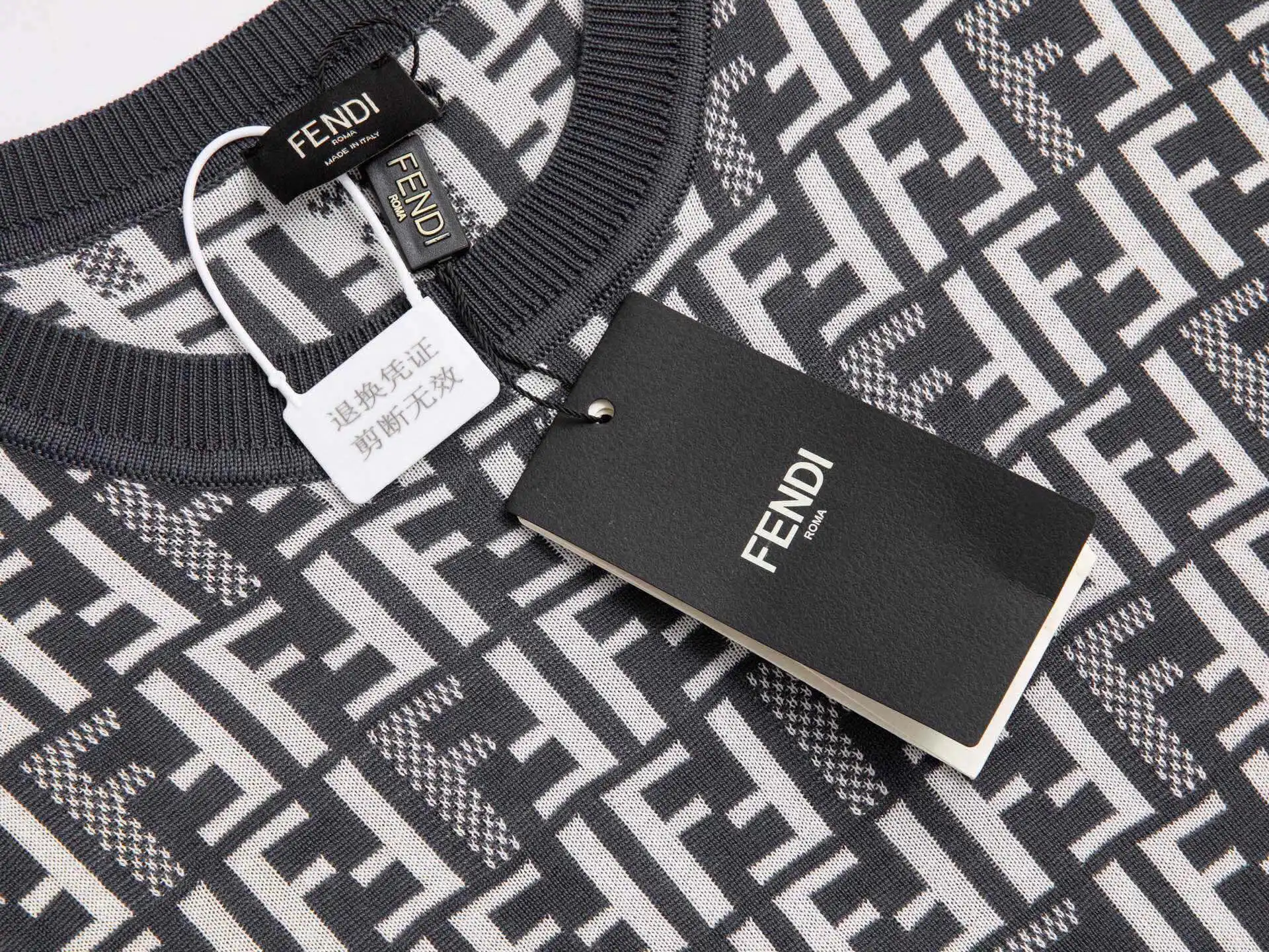FF Monogram Jacquard Knit T-Shirt D15016515 — view 5