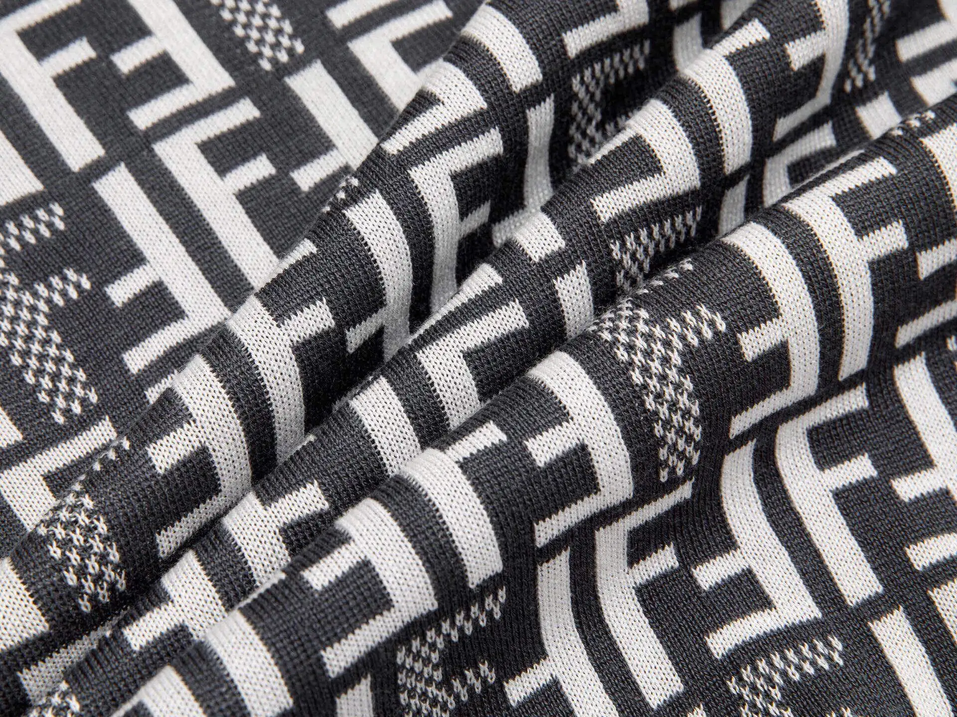 FF Monogram Jacquard Knit T-Shirt D15016515 — view 8