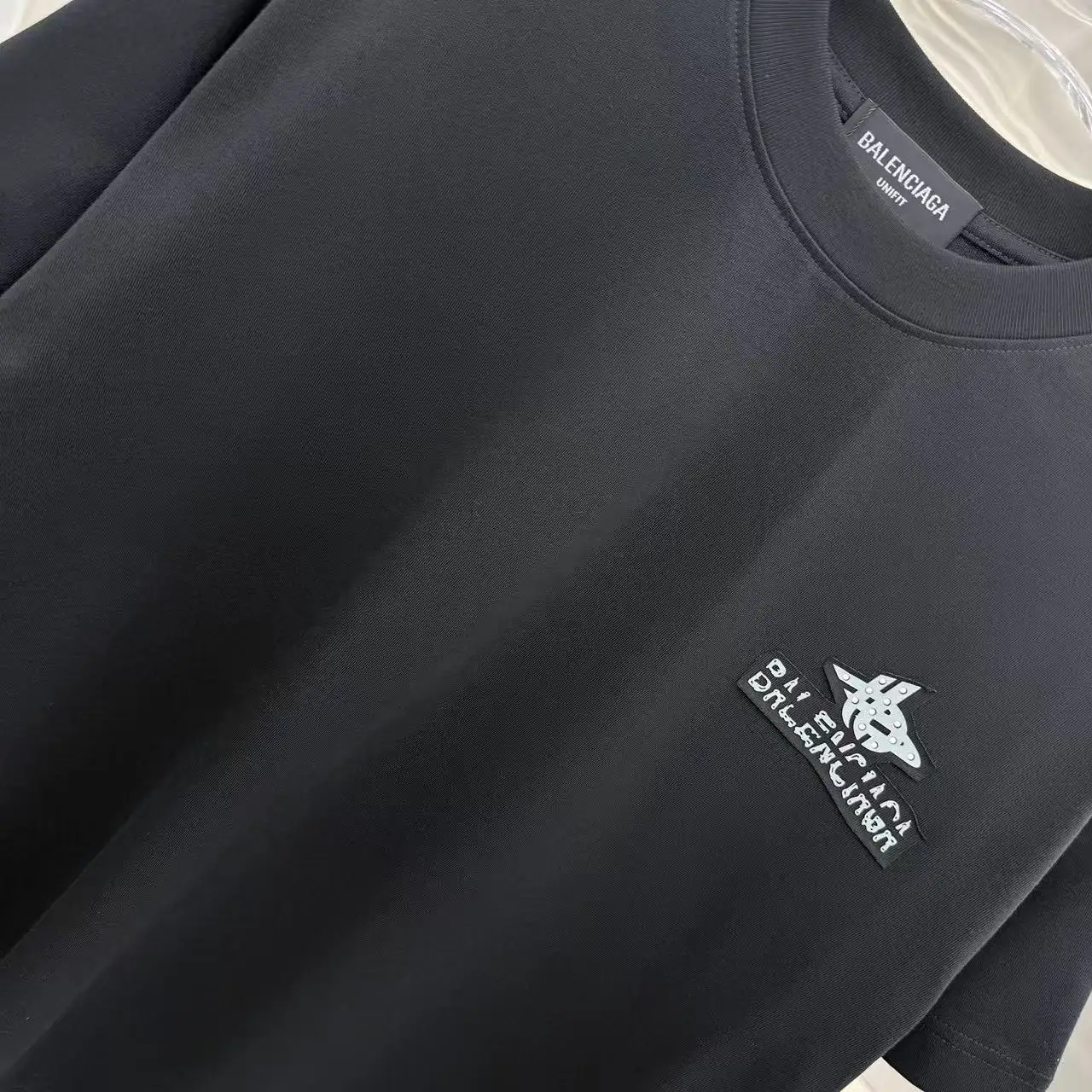 Logo Embellished Oversized T-Shirt D15014361 — view 5