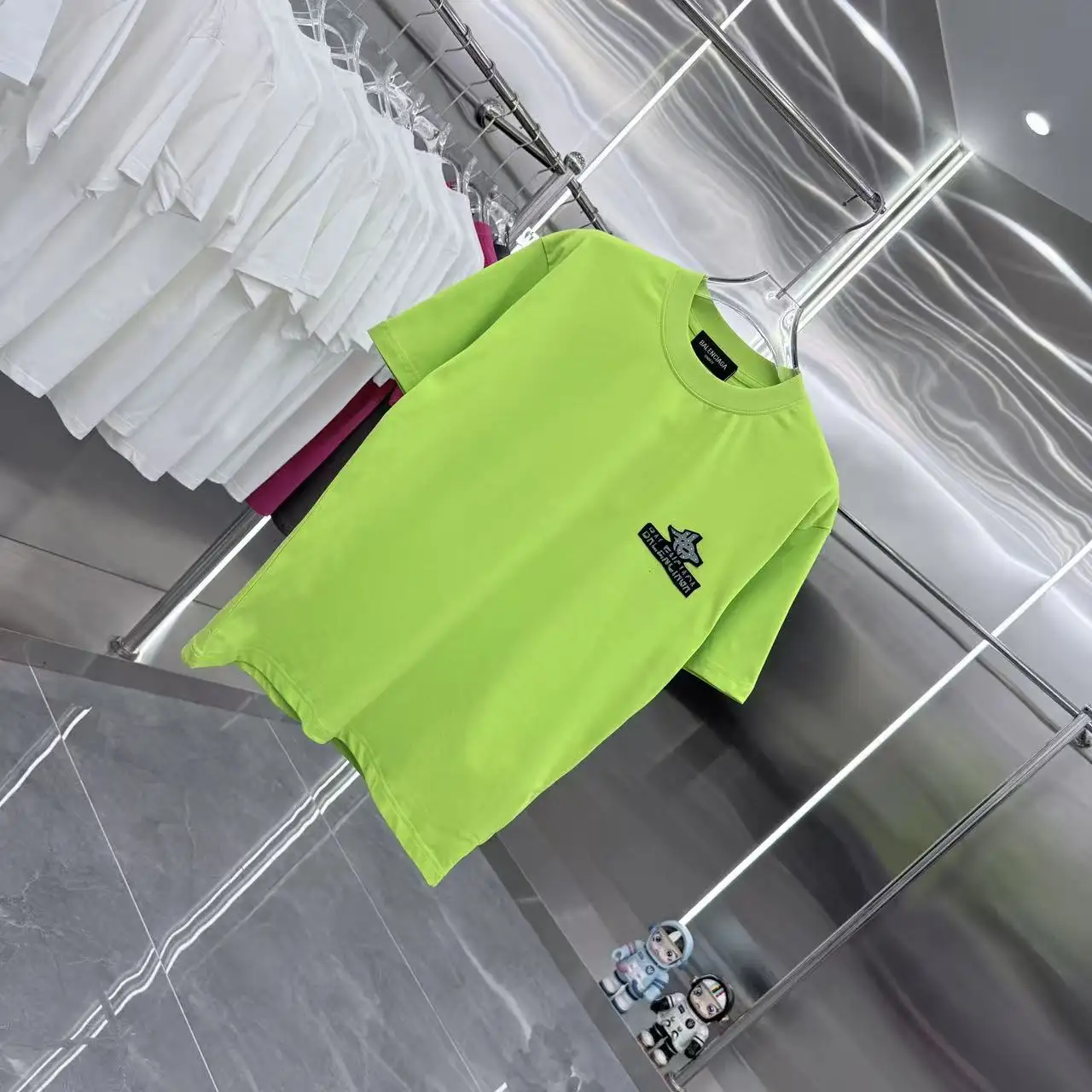 Logo Patch Rhinestone Embellished T-Shirt D15014363 — view 2