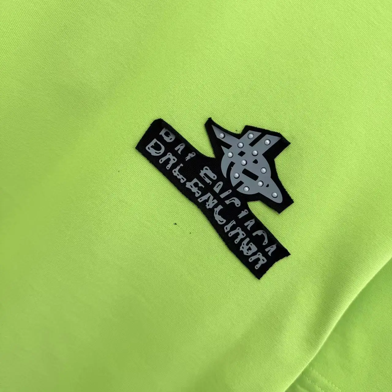 Logo Patch Rhinestone Embellished T-Shirt D15014363 — view 6
