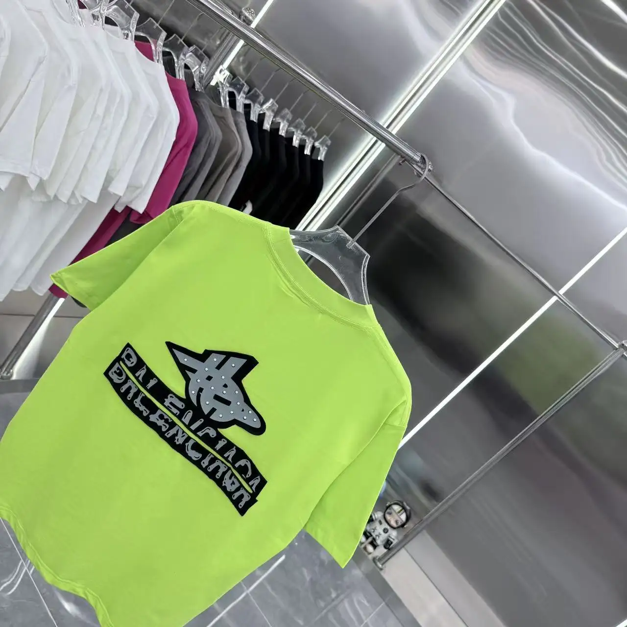 Logo Patch Rhinestone Embellished T-Shirt D15014363 — view 8