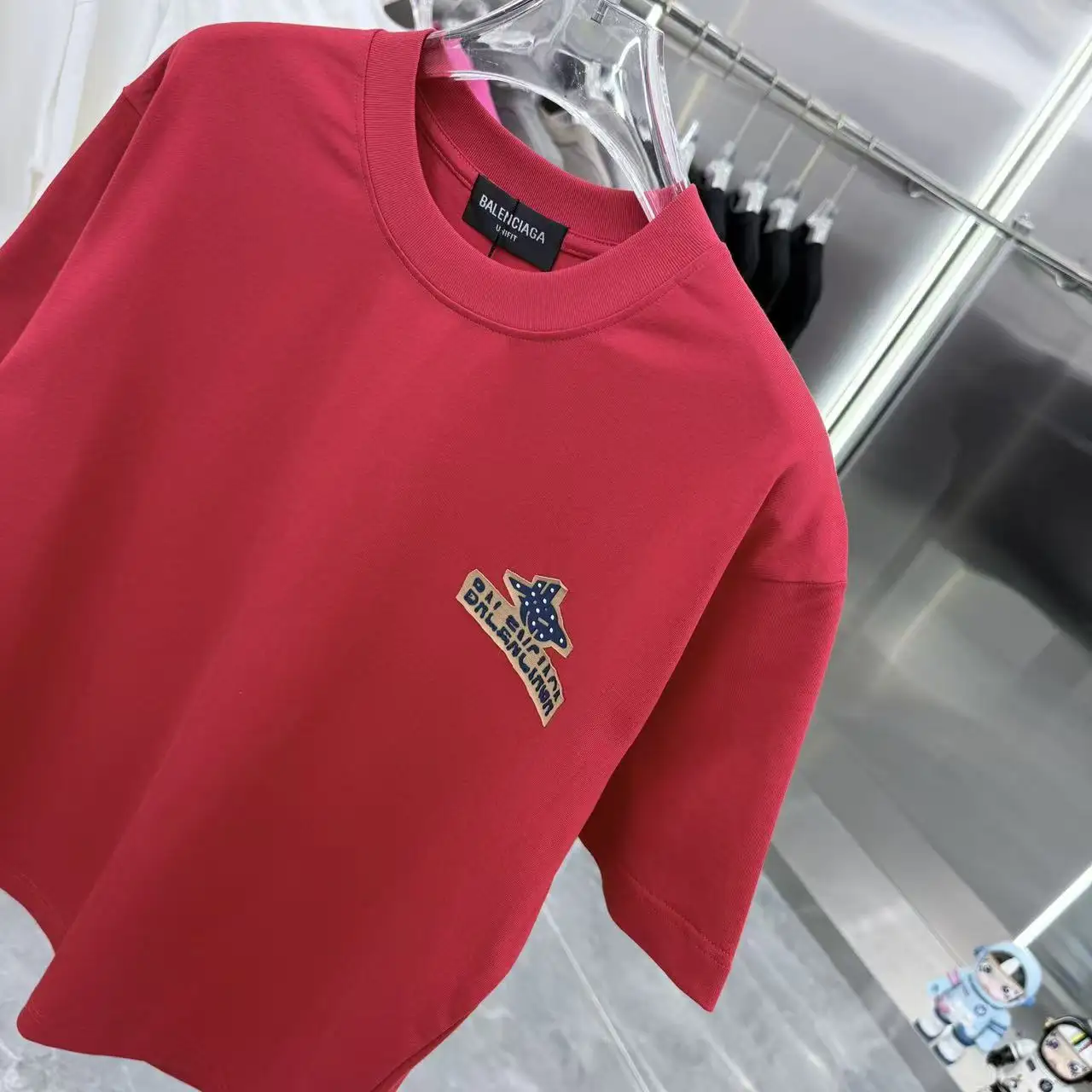 Logo Patch Embellished Cotton T-Shirt D15014362 — view 4
