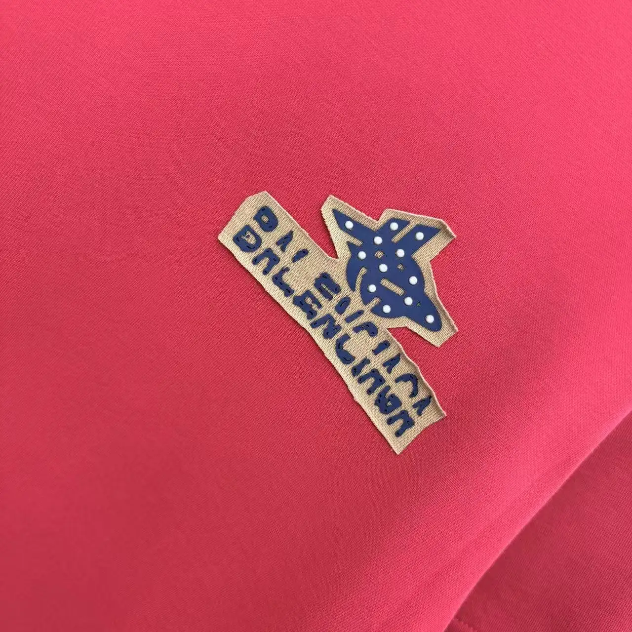 Logo Patch Embellished Cotton T-Shirt D15014362 — view 6