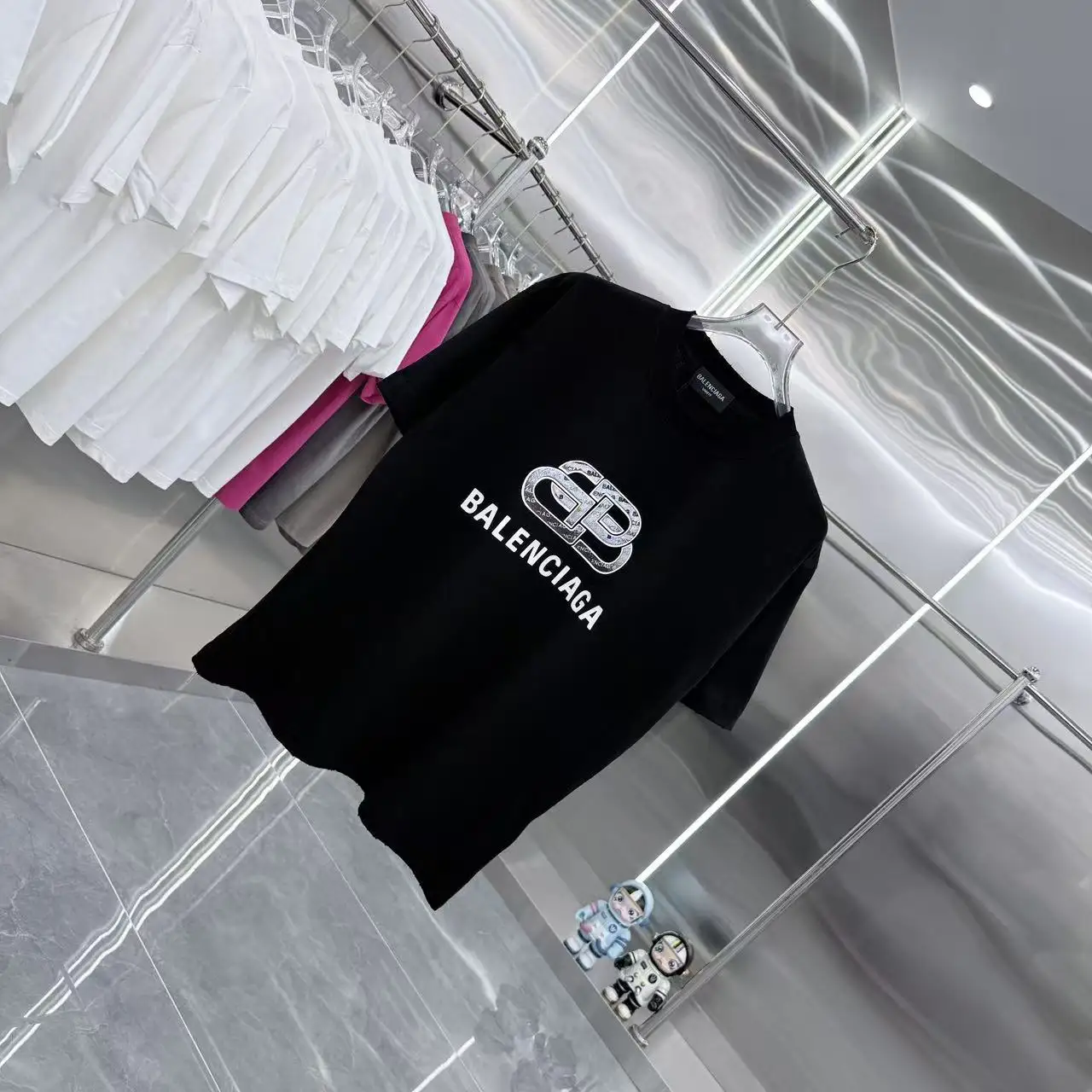 Logo-Print Distressed Cotton T-Shirt D15014357 — view 2