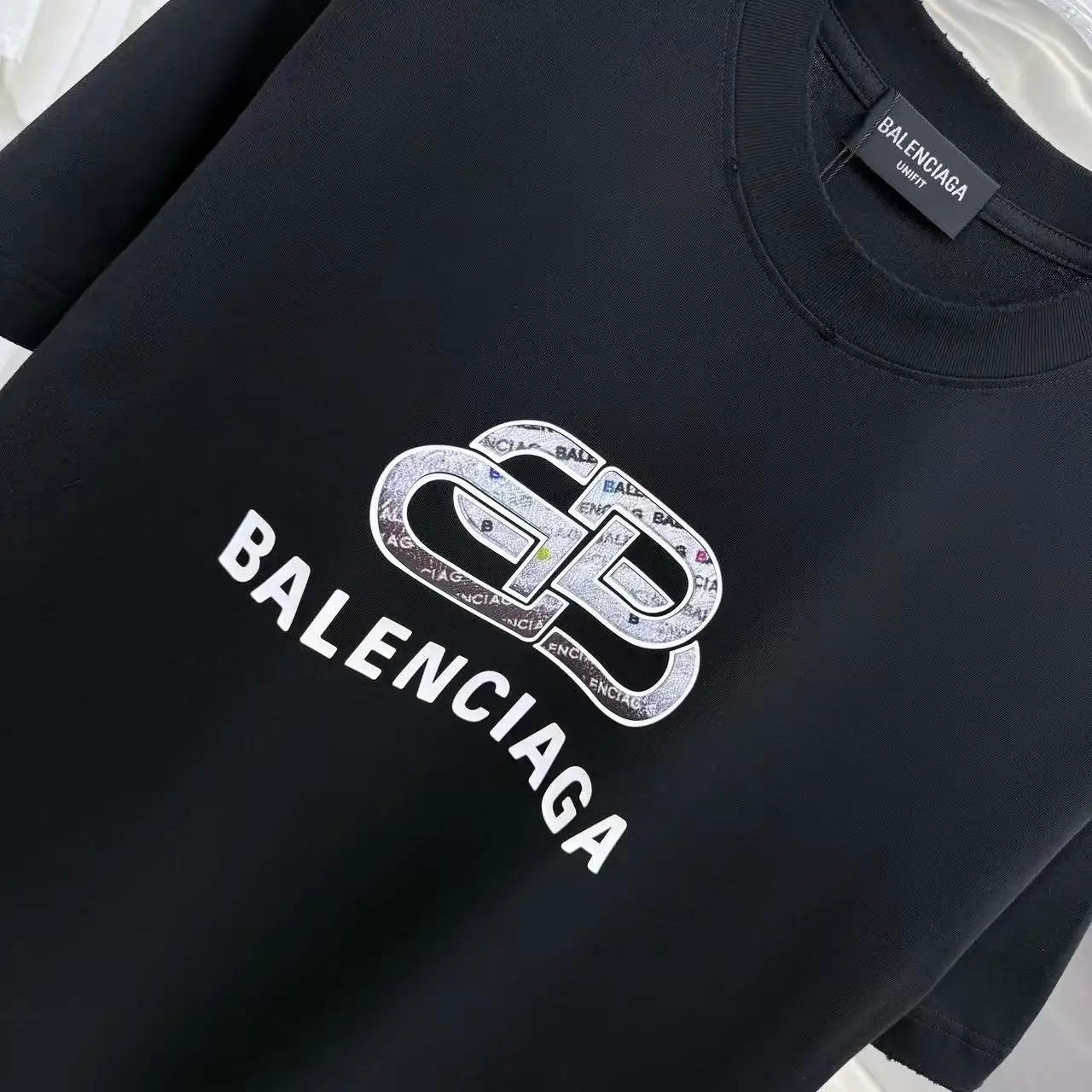 Logo-Print Distressed Cotton T-Shirt D15014357 — view 5