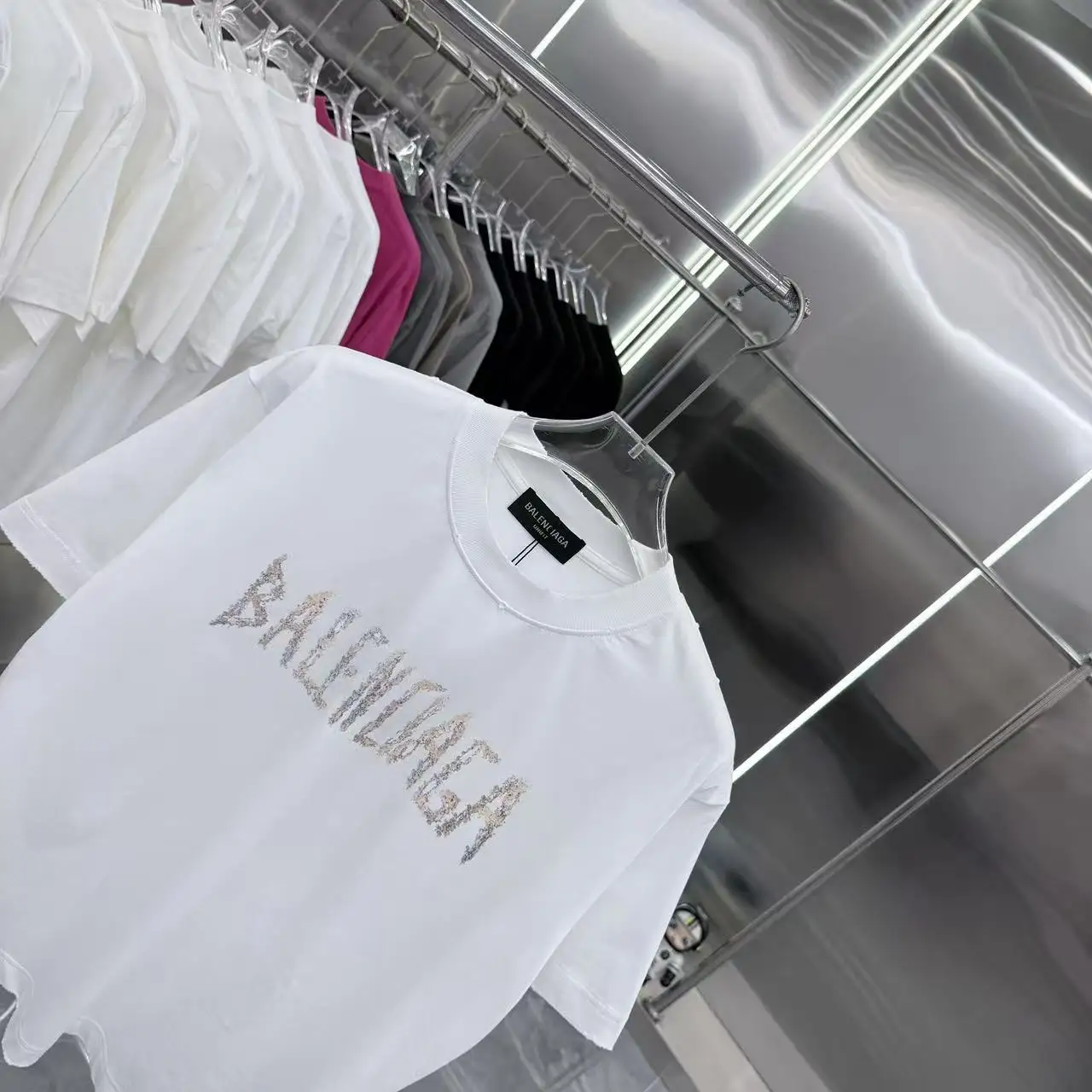 Distressed Logo-Print Cotton T-Shirt D15014336 — view 3
