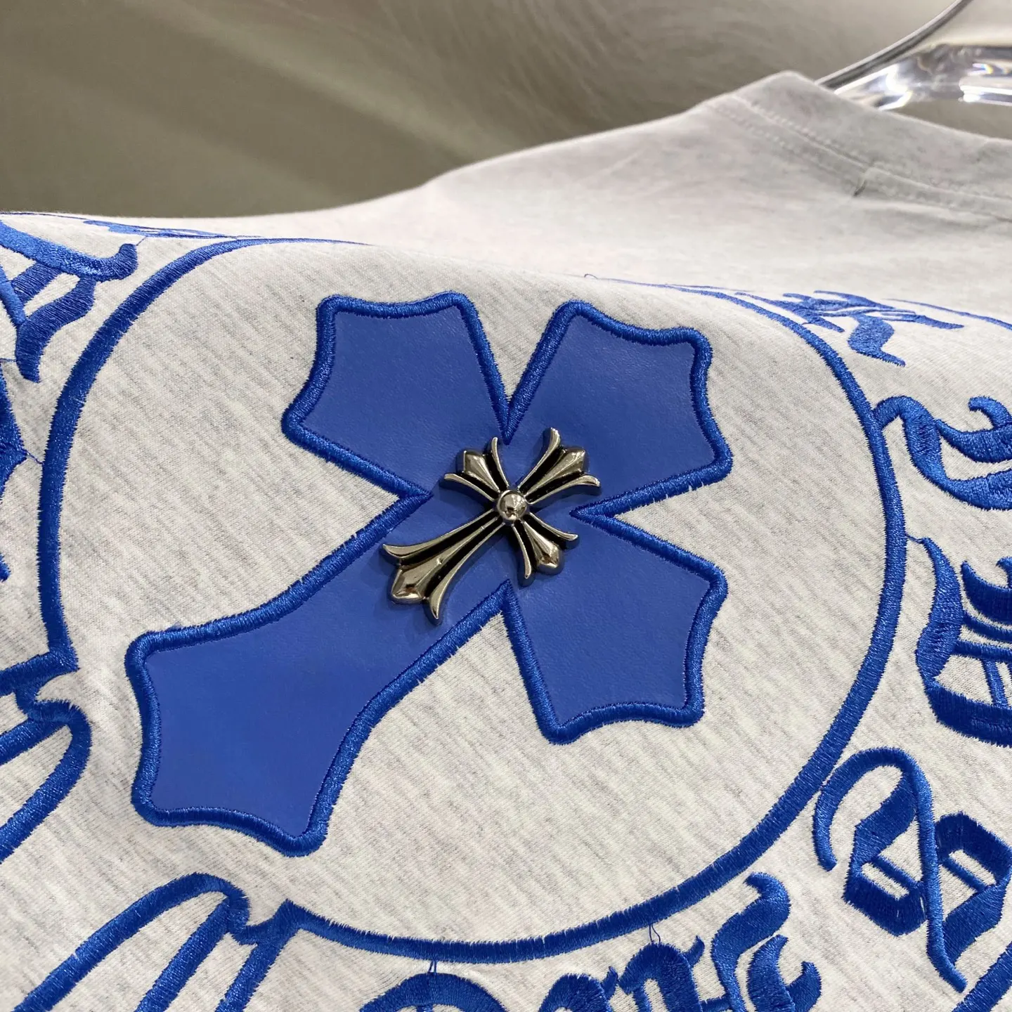 Chrome Hearts Horseshoe Logo Cotton T-Shirt D15019623 — view 11