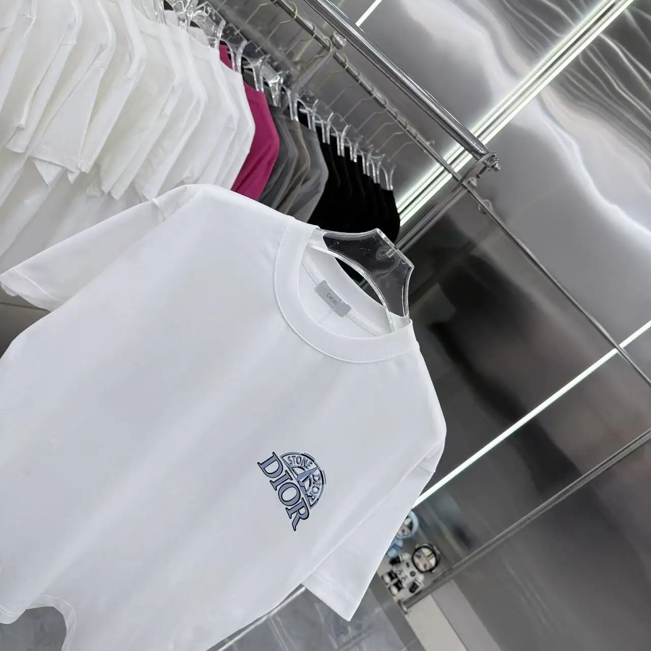 Logo Graphic Cotton T-Shirt D15014343 — view 3