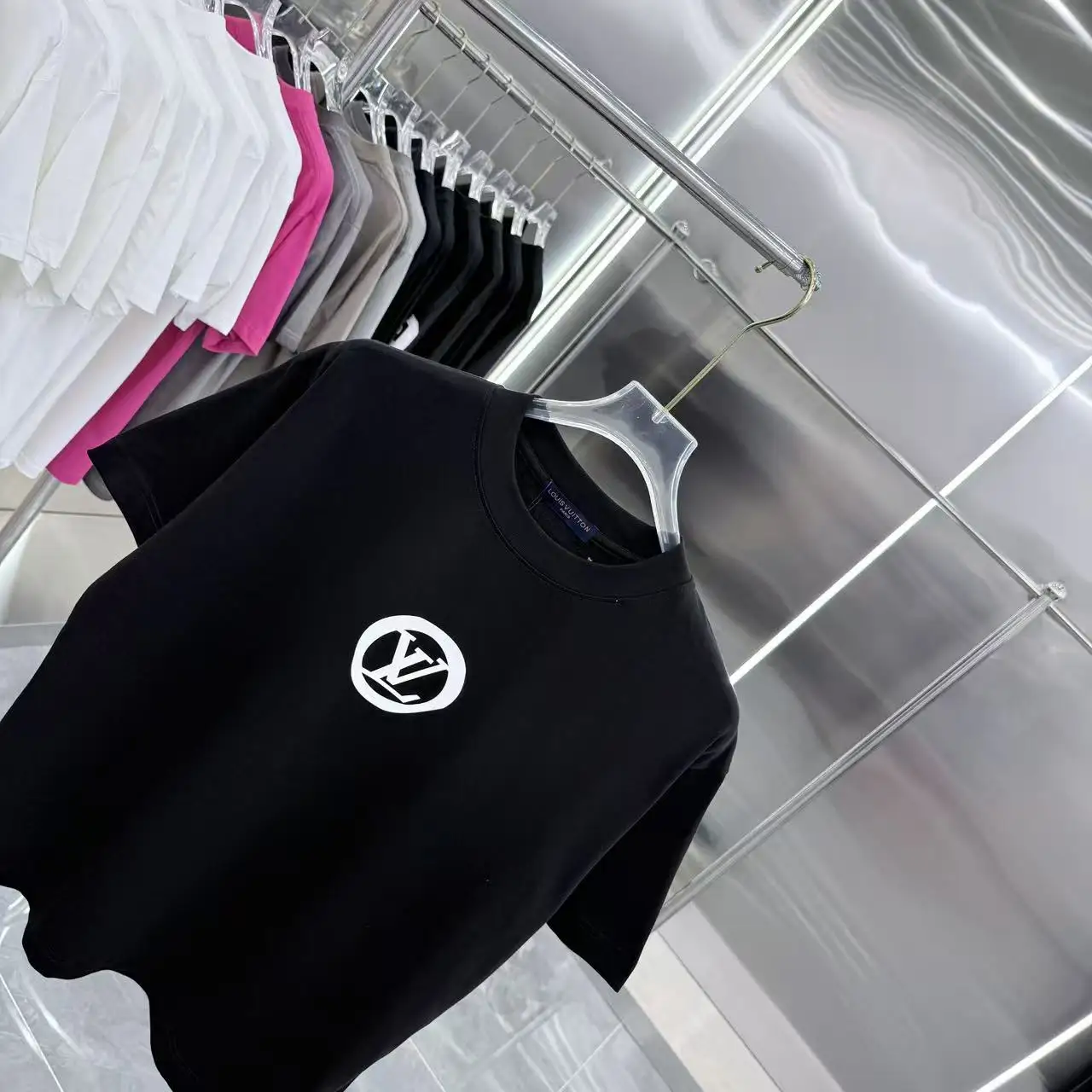 Logo Silicone Patch Crew-Neck T-Shirt D15014351 — view 3