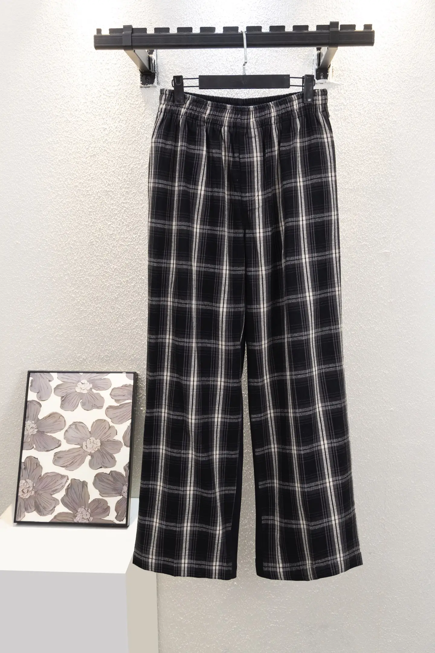 Hybrid Paneled Plaid Trousers D15512647
