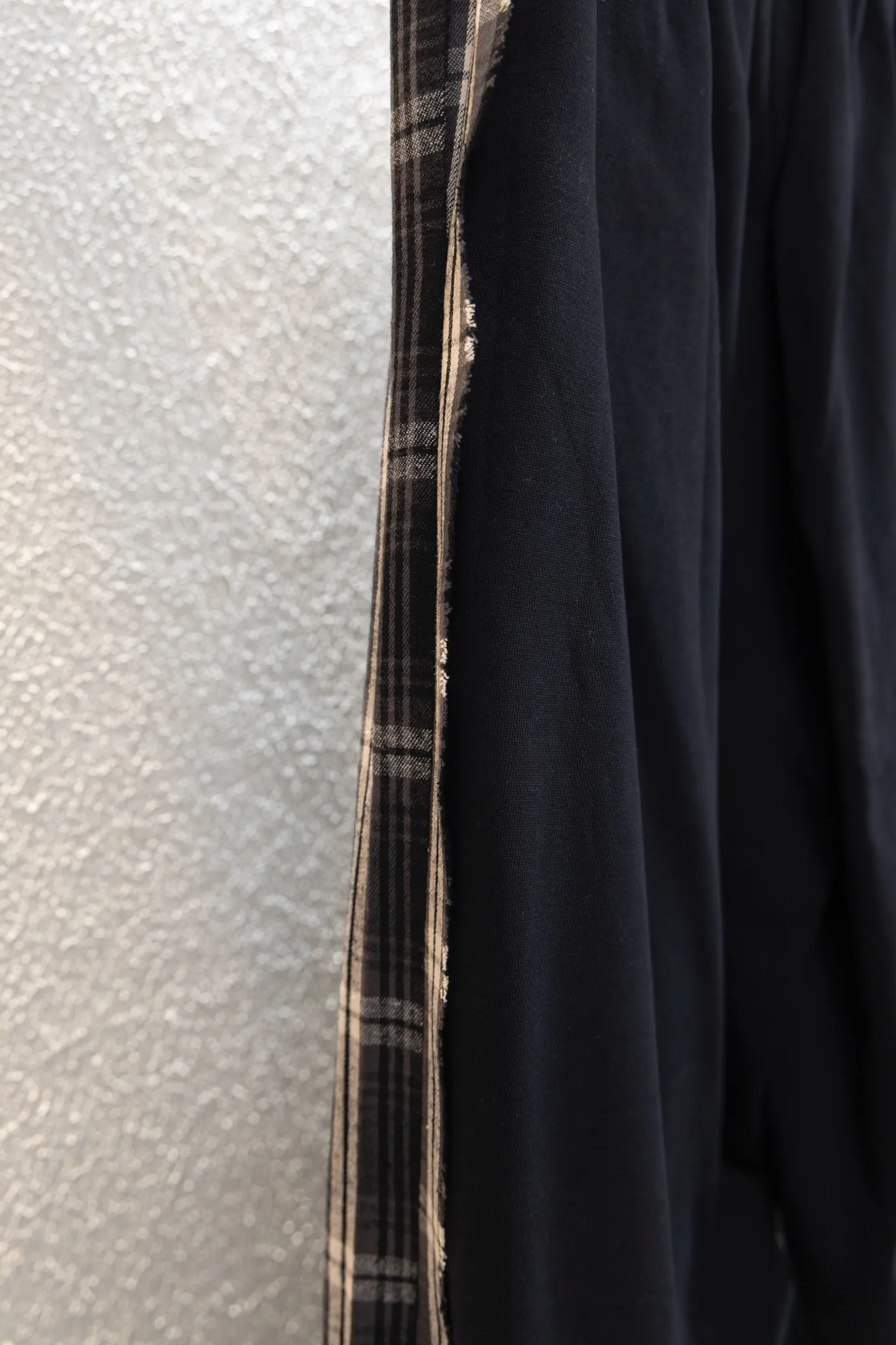 Hybrid Paneled Plaid Trousers D15512647 — view 8