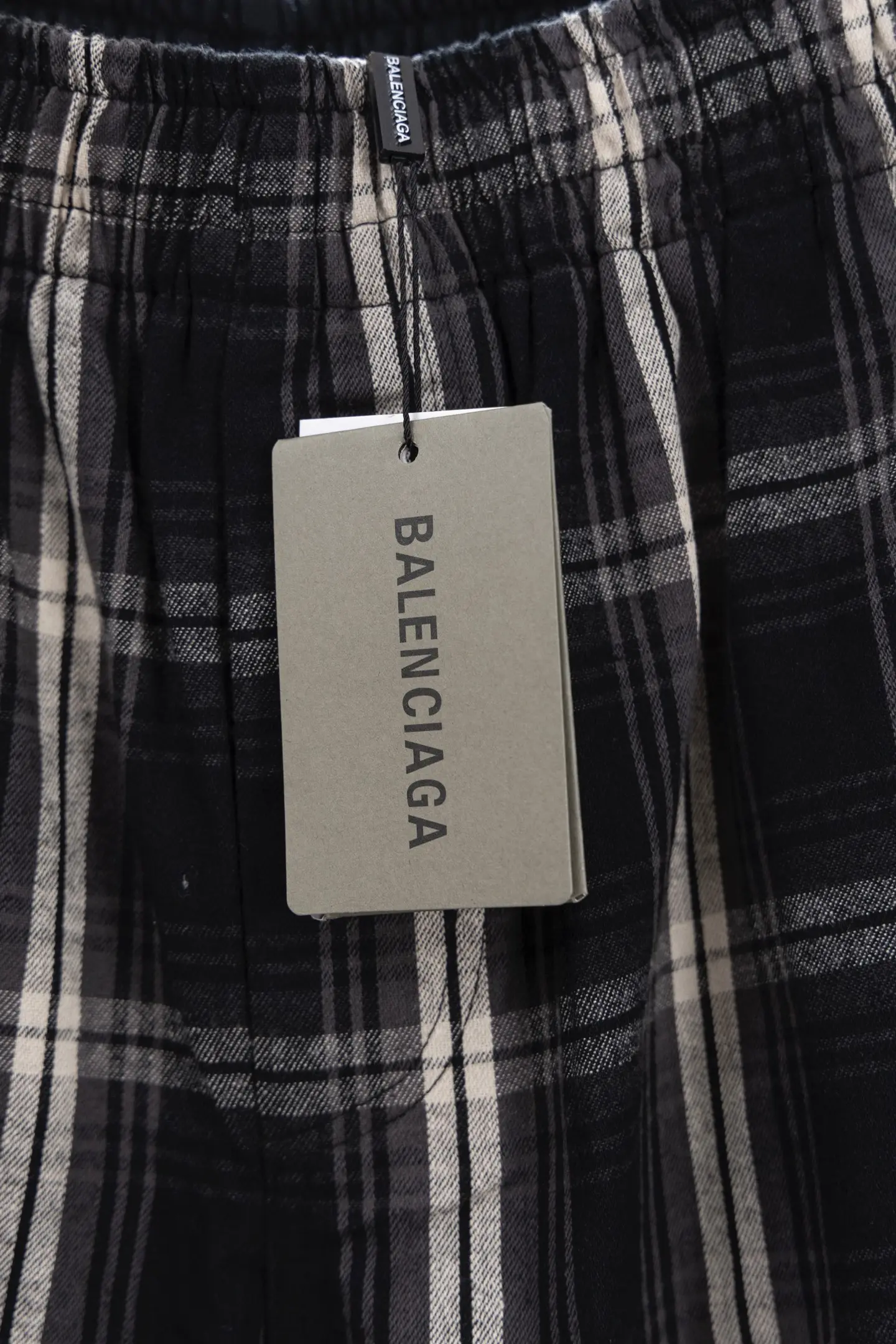 Hybrid Paneled Plaid Trousers D15512647 — view 9