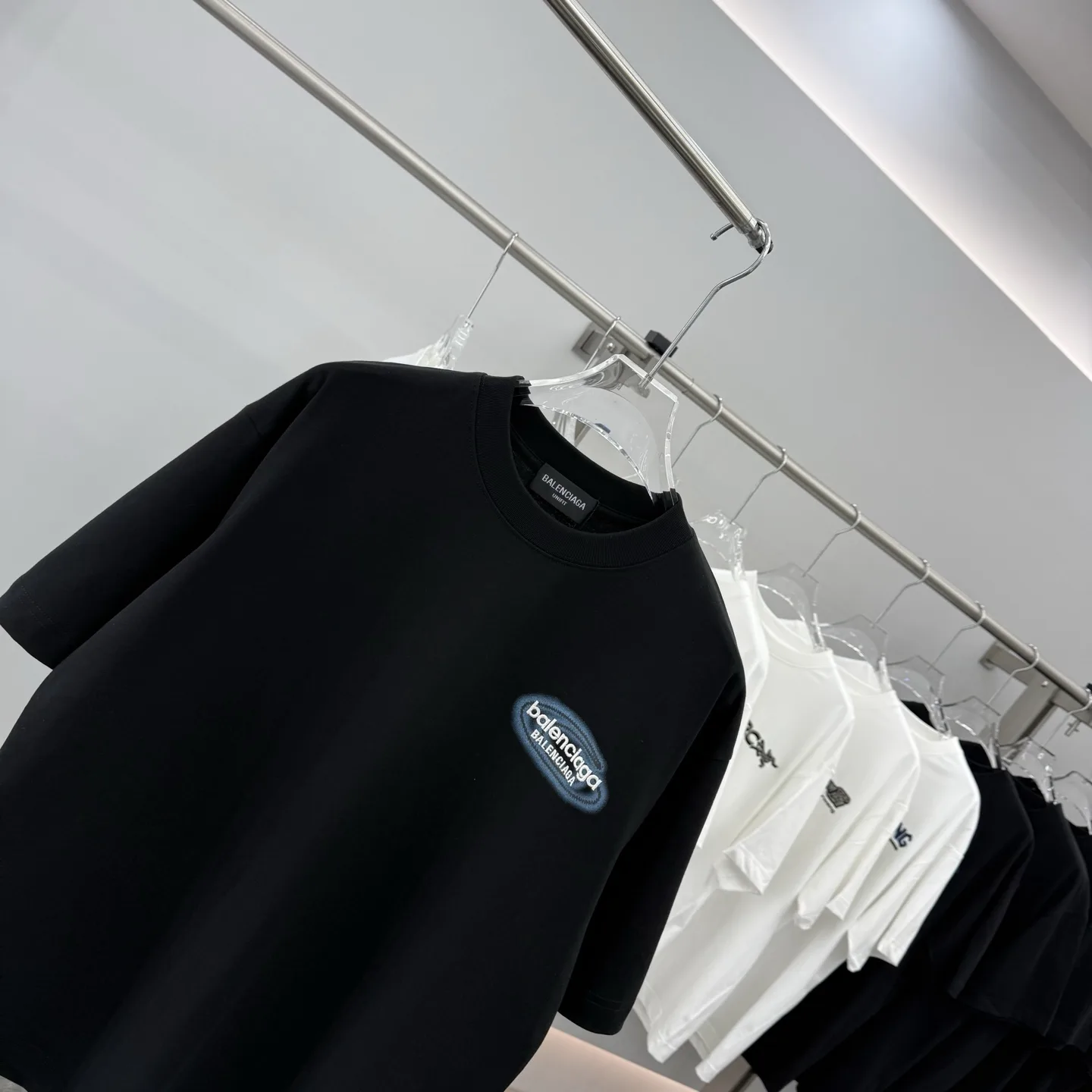 Embroidered Logo Oversized Cotton T-Shirt D15514288 — view 3