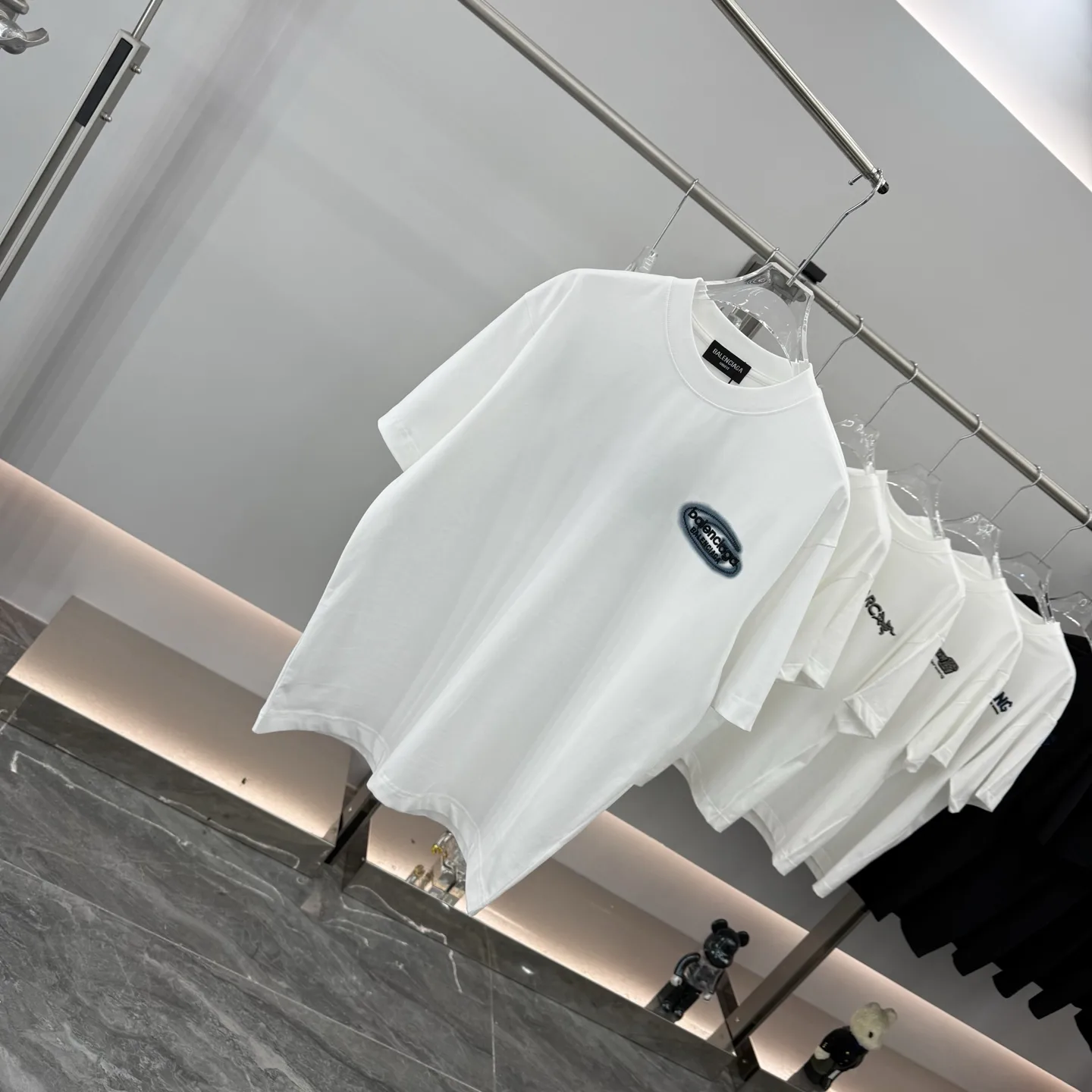 Embroidered Logo Oversized Cotton T-Shirt D15514287 — view 2