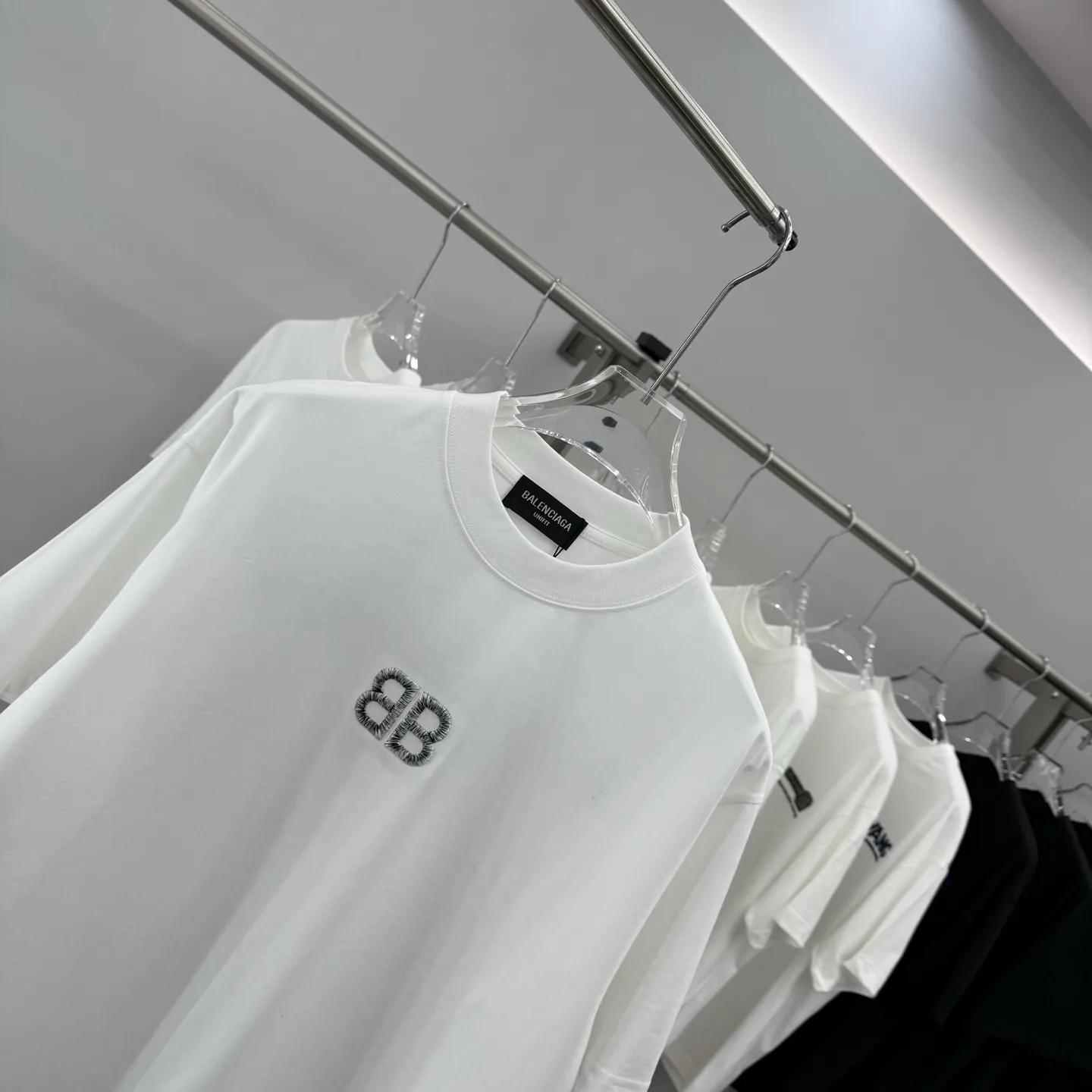 Embroidered Logo Oversized Cotton T-Shirt D15514297 — view 3