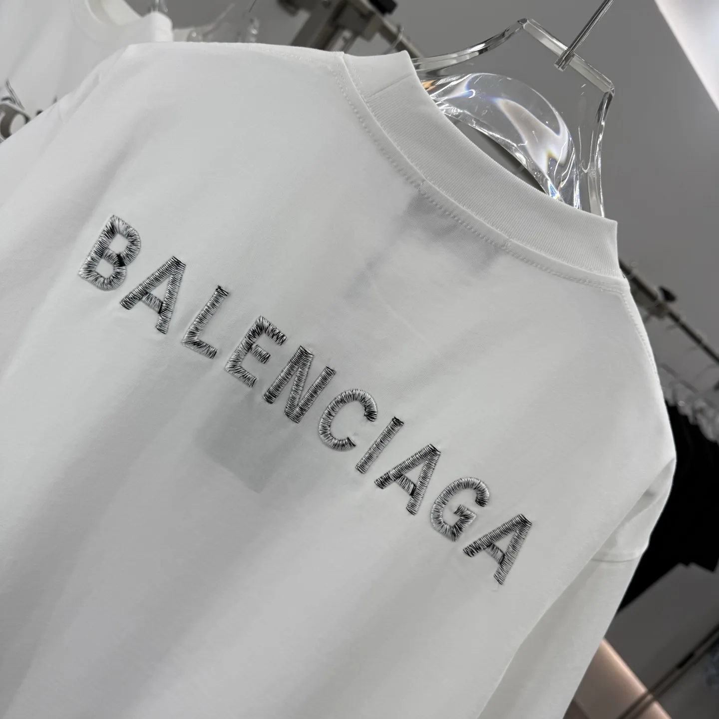 Embroidered Logo Oversized Cotton T-Shirt D15514297 — view 8