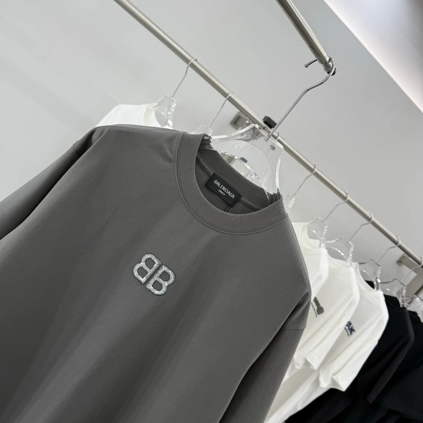 BB Embroidered Logo Oversized T-Shirt D15514298 — view 3