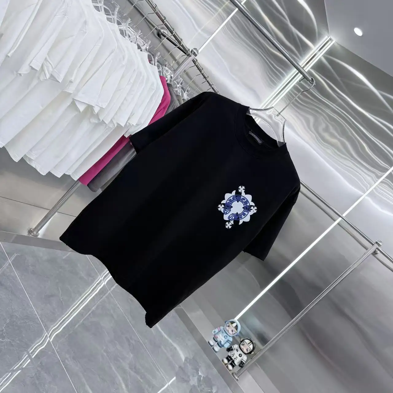 Logo Graphic Distressed Cotton T-Shirt D15514355 — view 2
