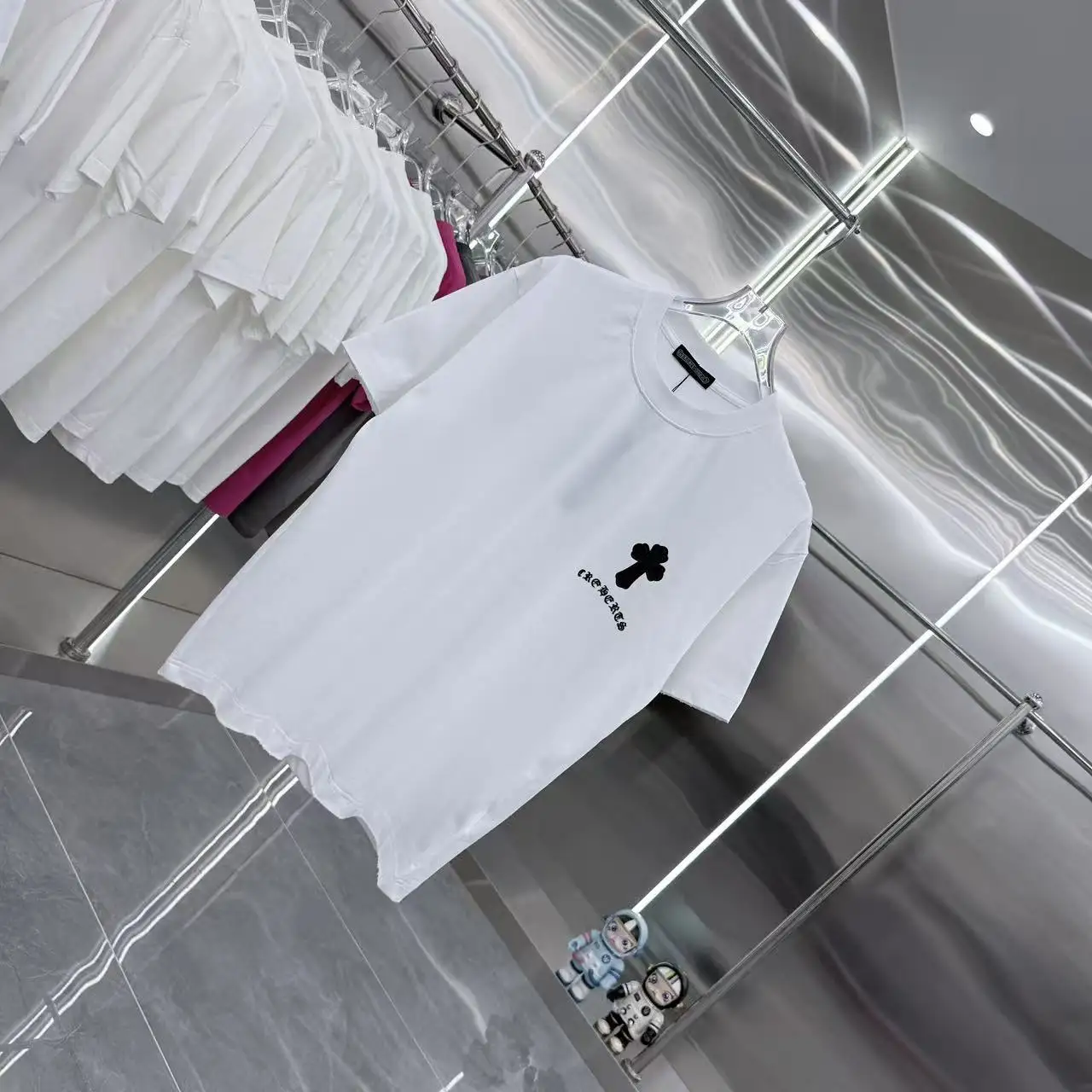 Logo-Print Distressed Cotton T-Shirt D15514360 — view 2