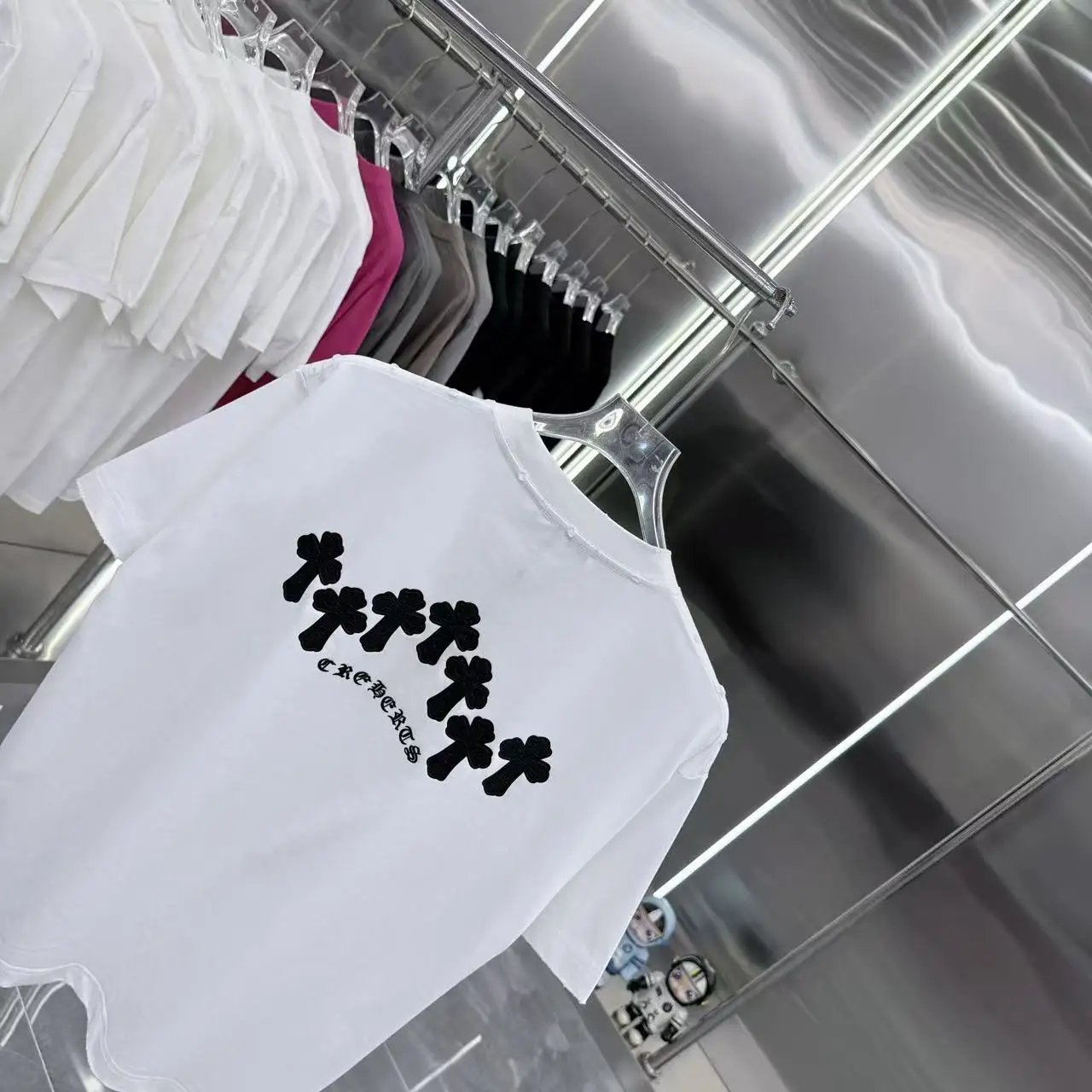 Logo-Print Distressed Cotton T-Shirt D15514360 — view 8
